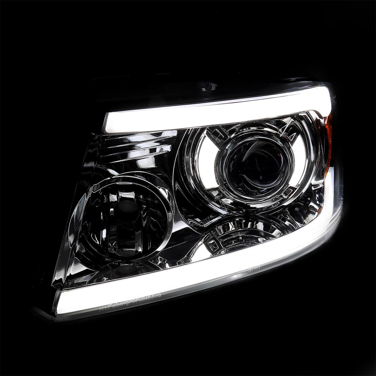 Chrome LED Tube Bar Projector Headlights SPEC-D TUNING Compatible with 2004-2008 Ford F-150, 2006-2008 Lincoln Mark LT, Left + Right Pair Headlamps Assembly