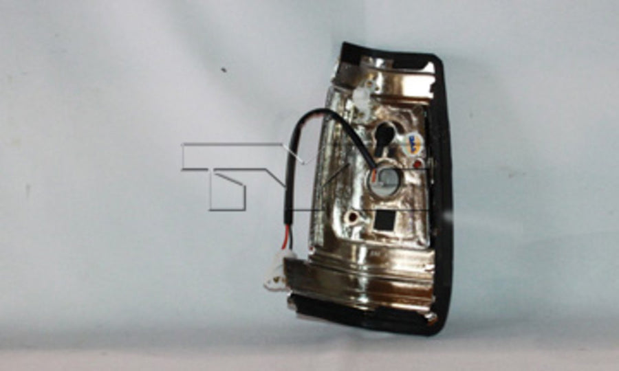 Nissan 720 Pickup QP N6130-a Driver Corner Light