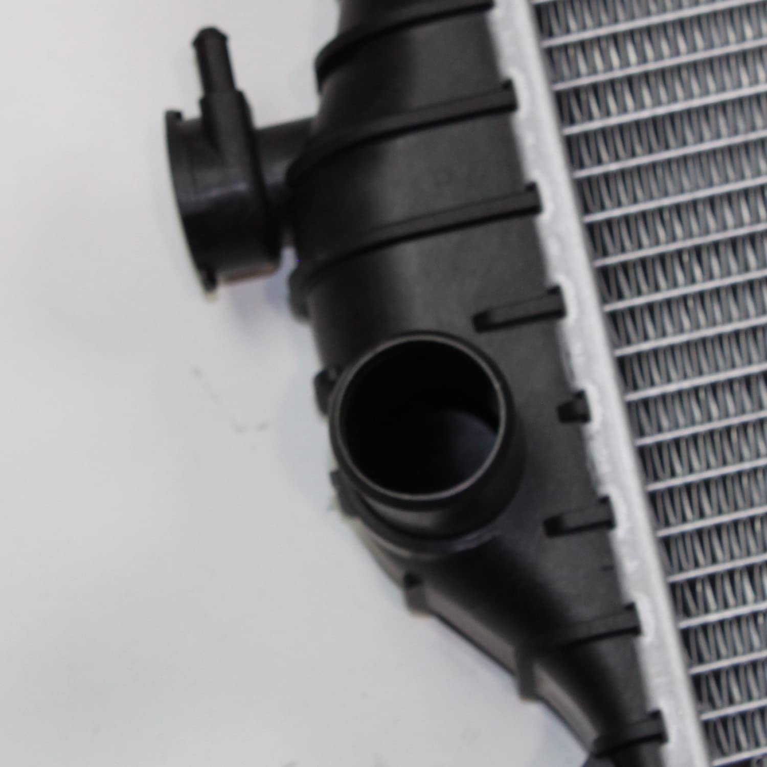 Radiator TYC 2952 Compatible with 2007-2010 Ford Explorer