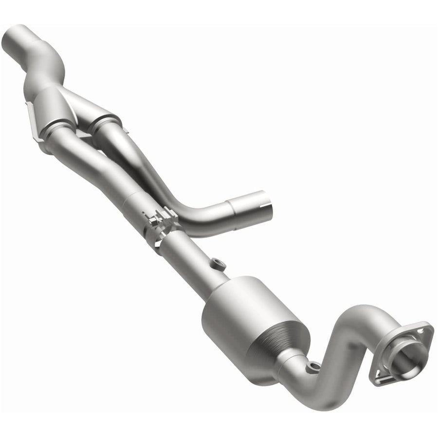 Catalytic Converter MagnaFlow 4651499: California Grade, Direct Fit, Compatible with 2004-2006 Dodge Durango (CARB Compliant)