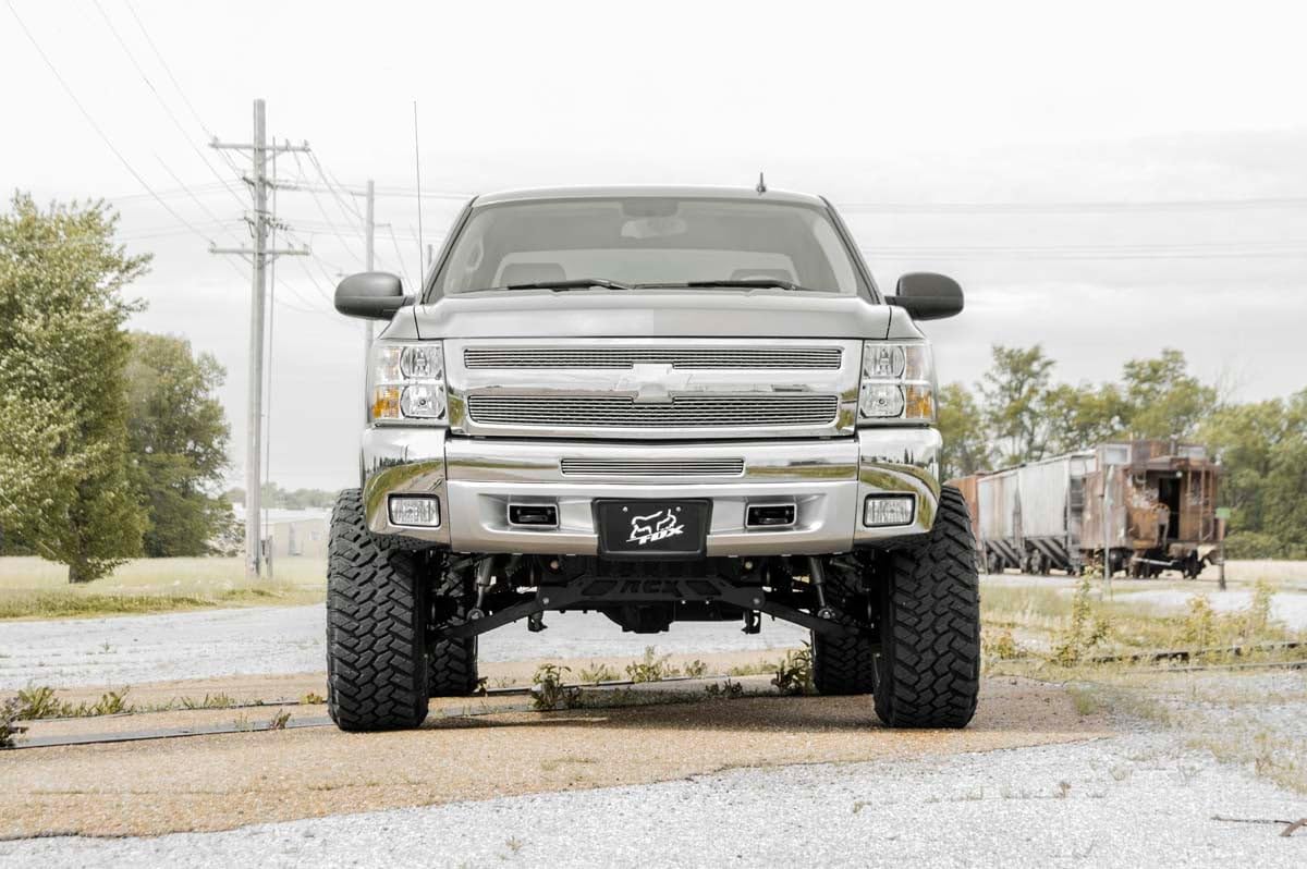 7.5" Rough Country Suspension Lift Kit with N3 Struts/N3 Shocks for Chevy Silverado & GMC Sierra 1500 (2007-2013) 4WD