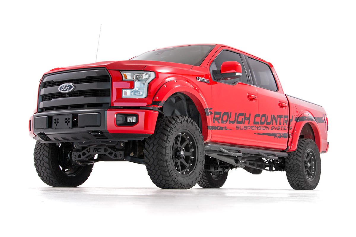 Traction Bar Kit Rough Country for 2015-2020 Ford F-150 4WD | 5-8" Lift - 1070A