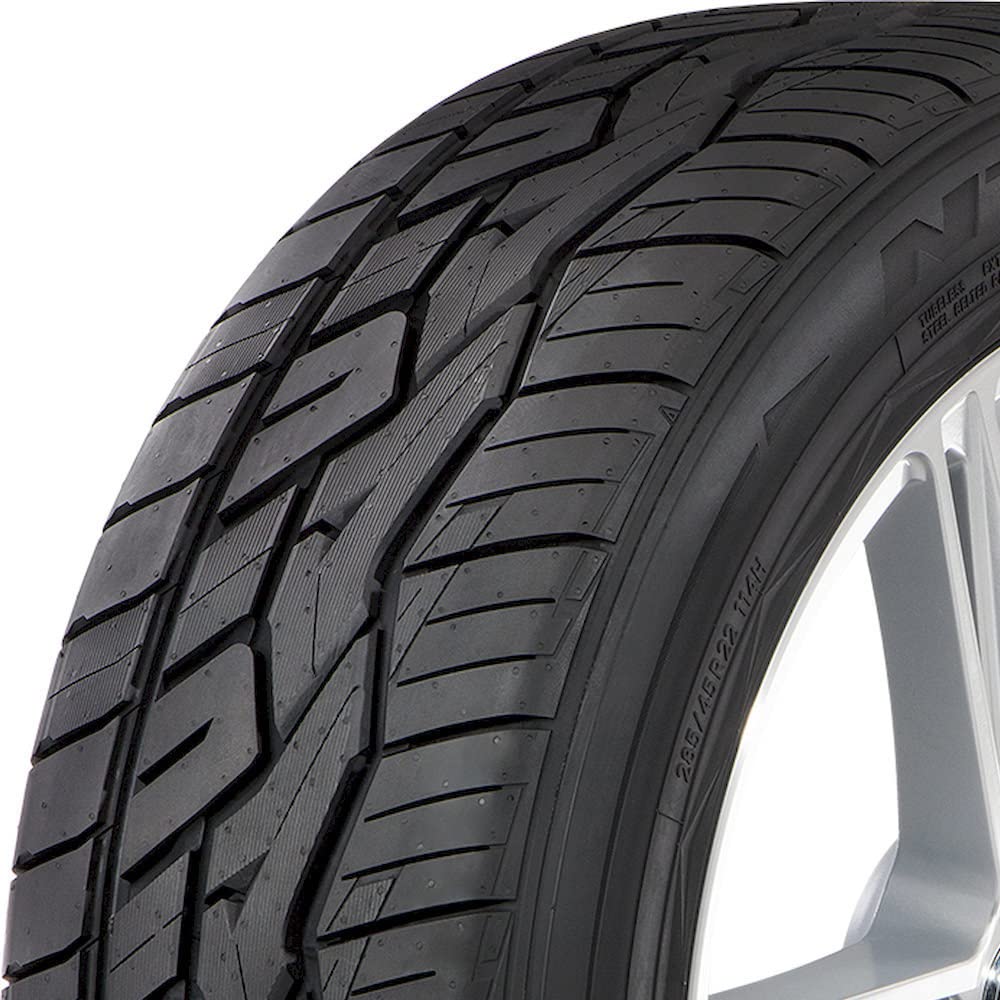 275/40R22XL Nitto 107V NT420V