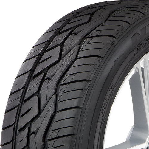 275/40R22XL Nitto 107V NT420V
