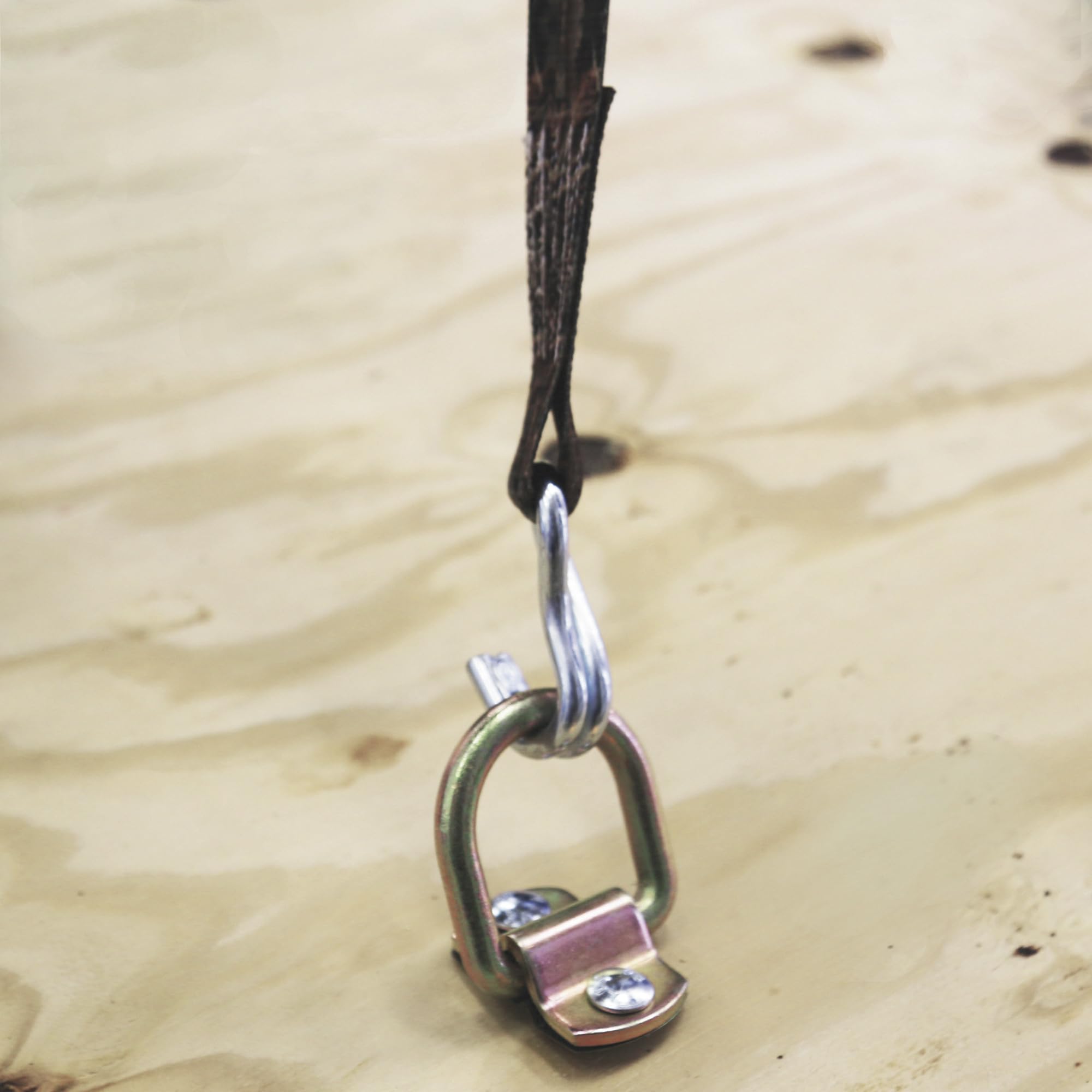 Locking Heavy Duty Anti-Rattle D-Ring, 4 7/8" x 3 1/2" 11,000 lb 1 Pk