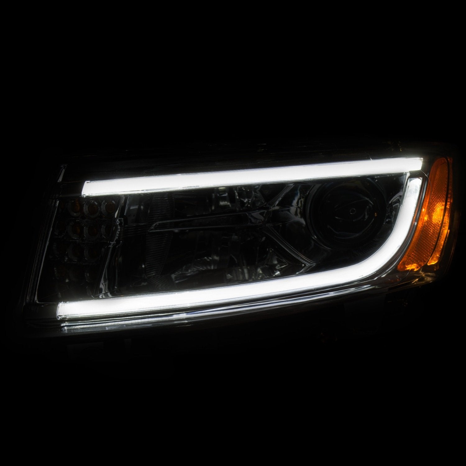 Headlight Assembly AnzoUSA 111328