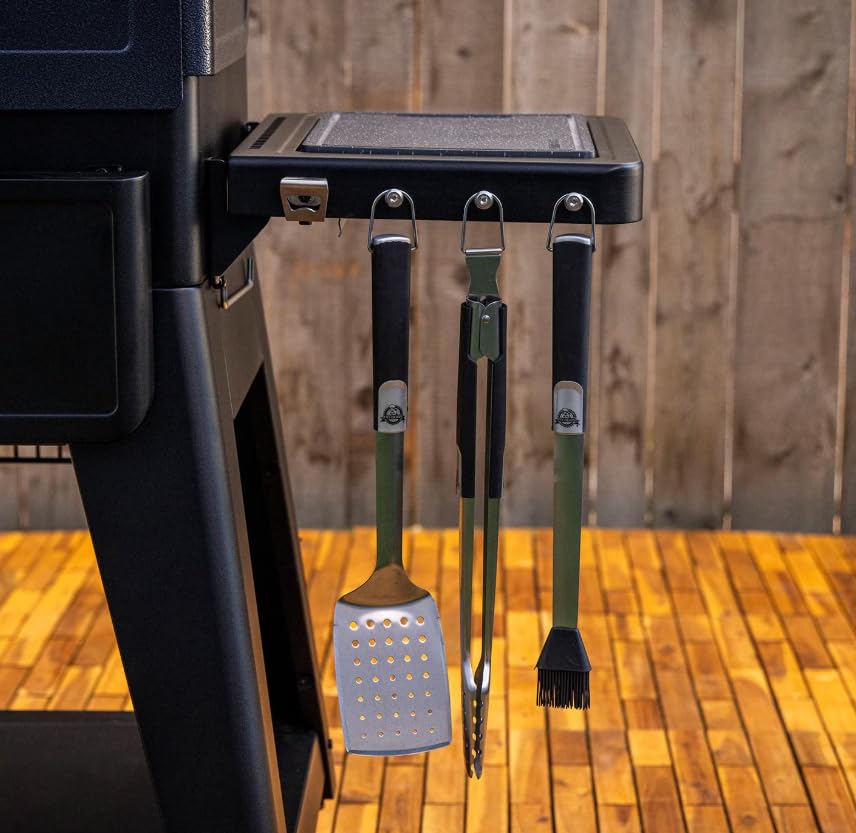 Pit Boss PB1300M Navigator Connected Pellet Grill - 11112