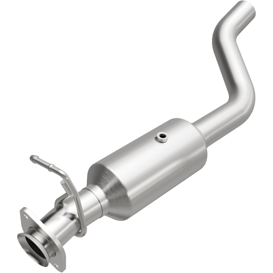 Catalytic Converter MagnaFlow 280444: OEM Grade, Direct Fit, Compatible with 2022-2023 Ford F-750 and 2022-2023 Ford F-650 (Federal/EPA Compliant)