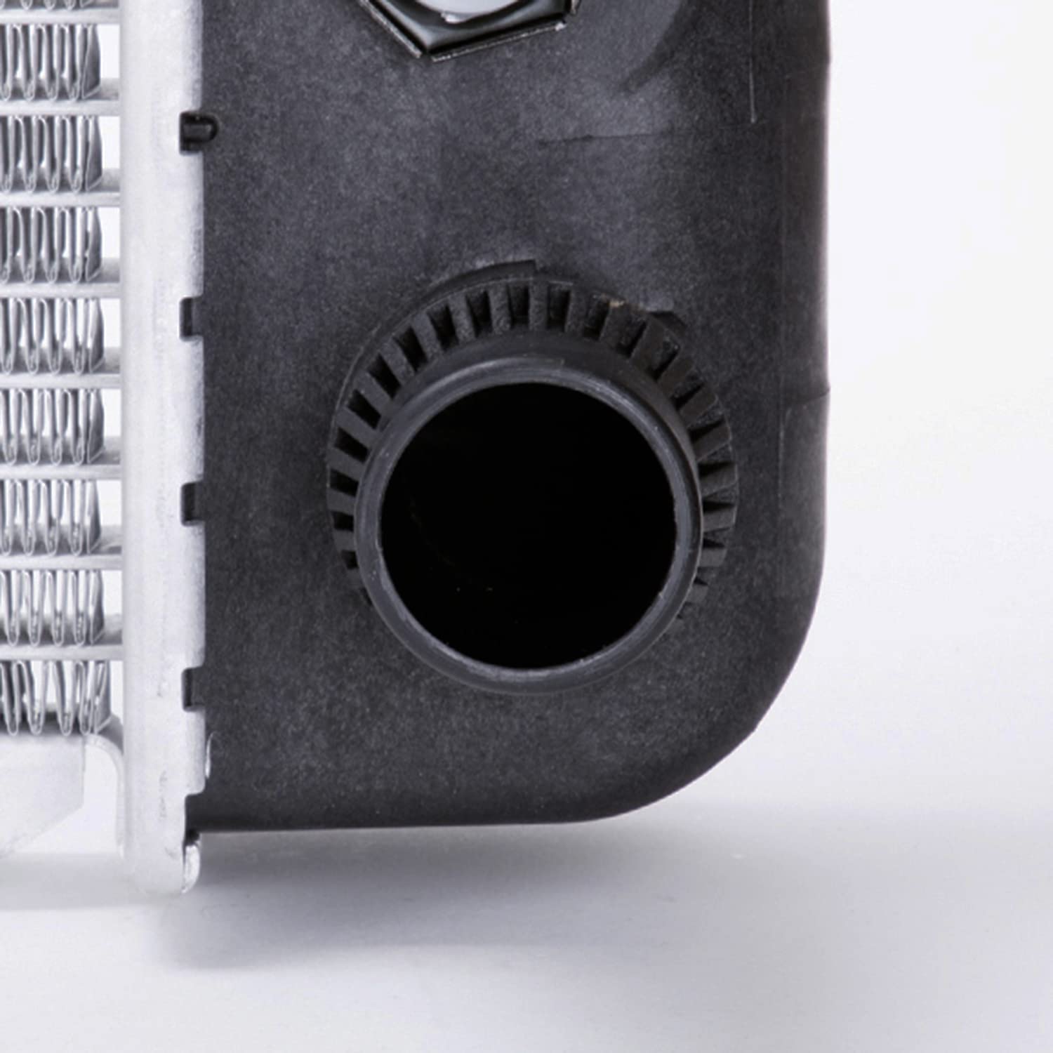 Radiator TYC 2866 Compatible with 2004-2014 Chevrolet Express Vans