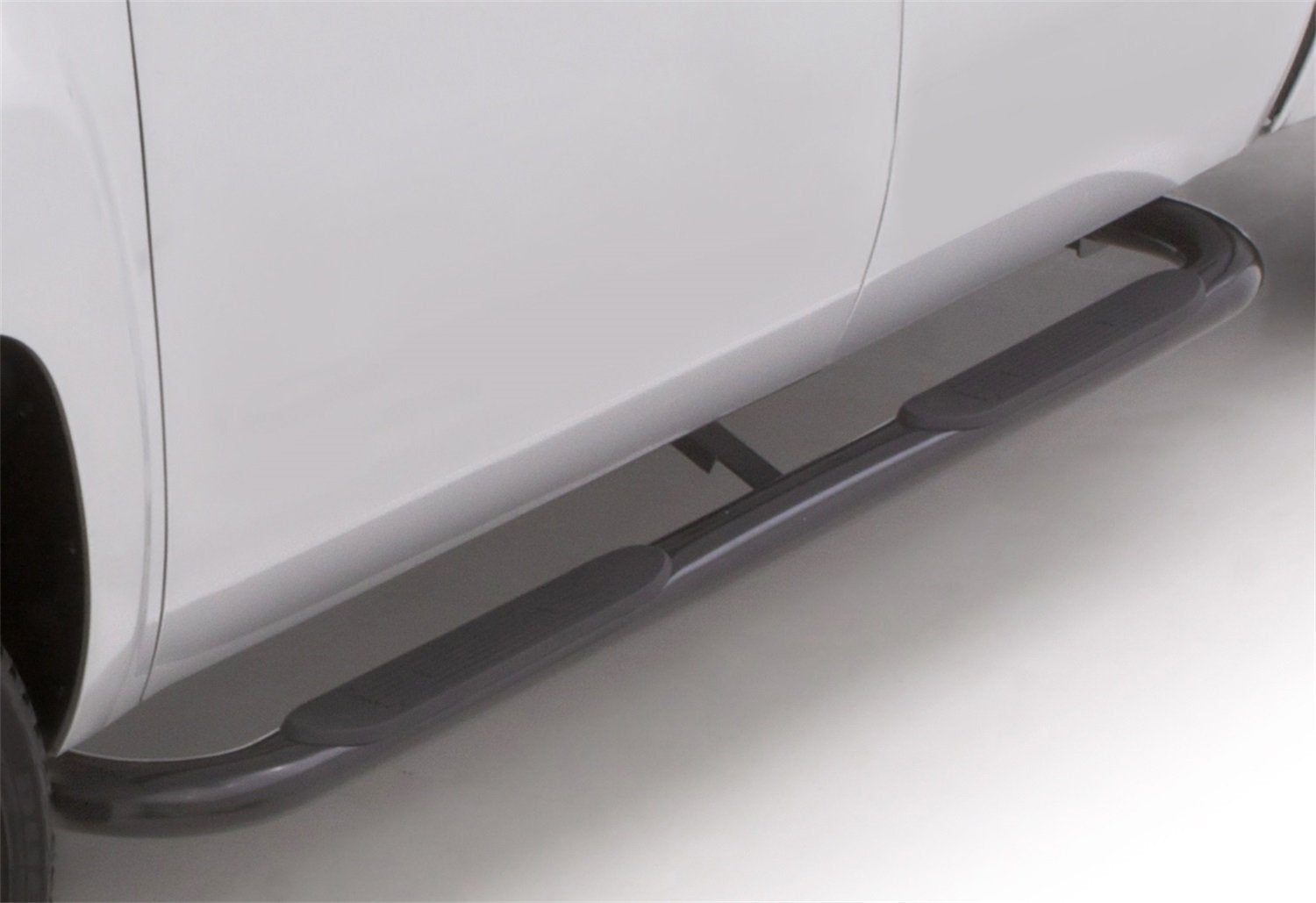 Lund RealTruck 23466412 Black Steel 4" Oval Bent Nerf Bars for 1997-2003 Ford F-150 SuperCab 4-Door (Includes 1997-1998 3-Door Cab)