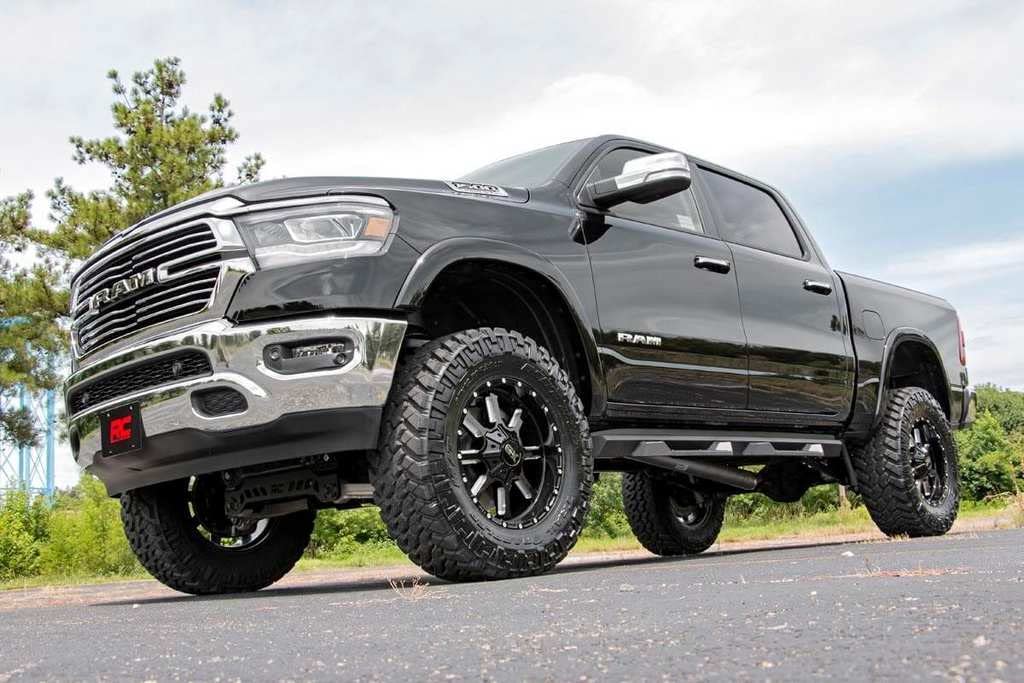 6" Rough Country Lift Kit w/M1 Struts for 2019-2024 Ram 1500 4WD | 22XL - 33940