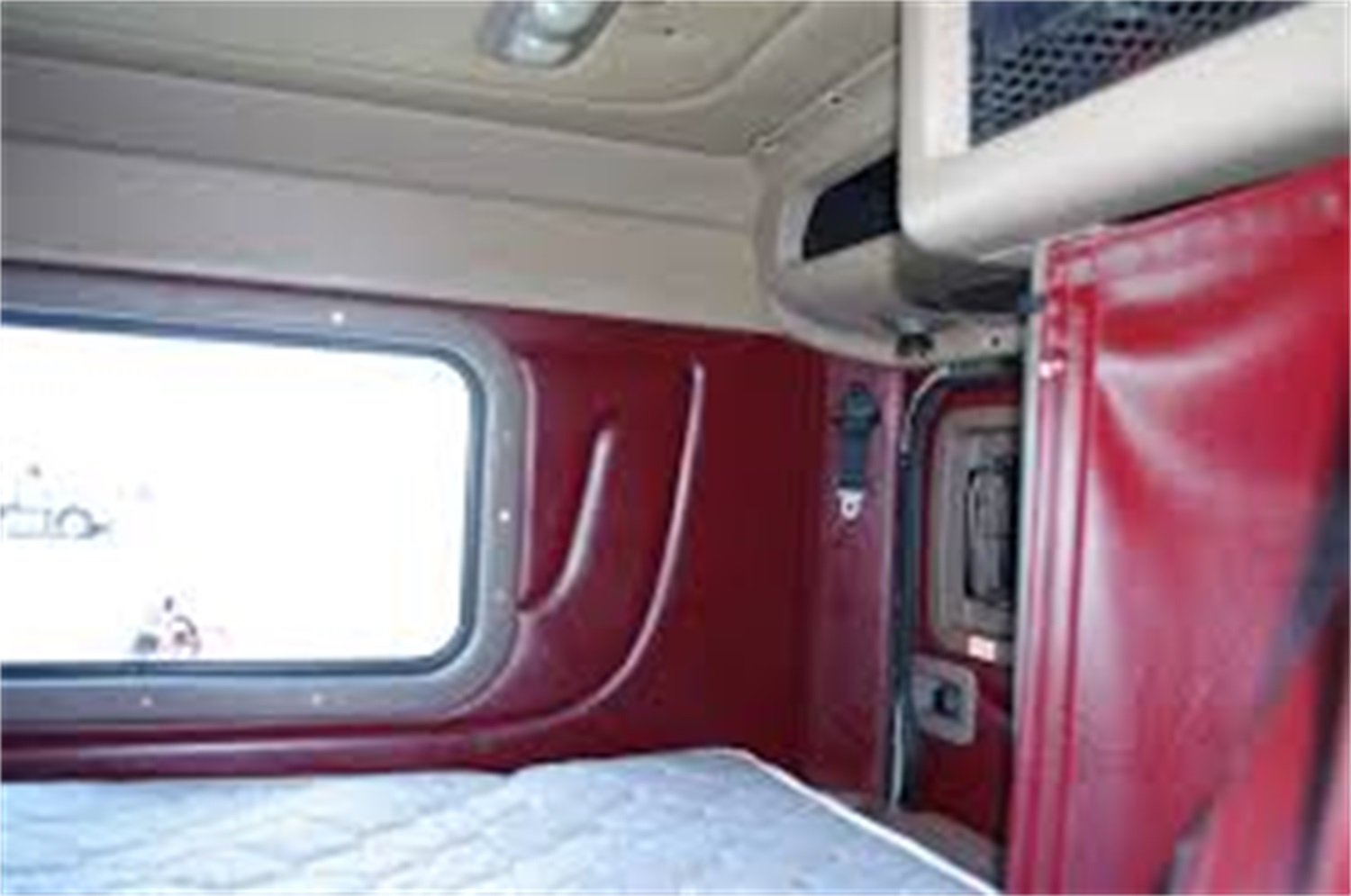 FlatTop Heavy duty 36 in truck insulation kit for floor only.