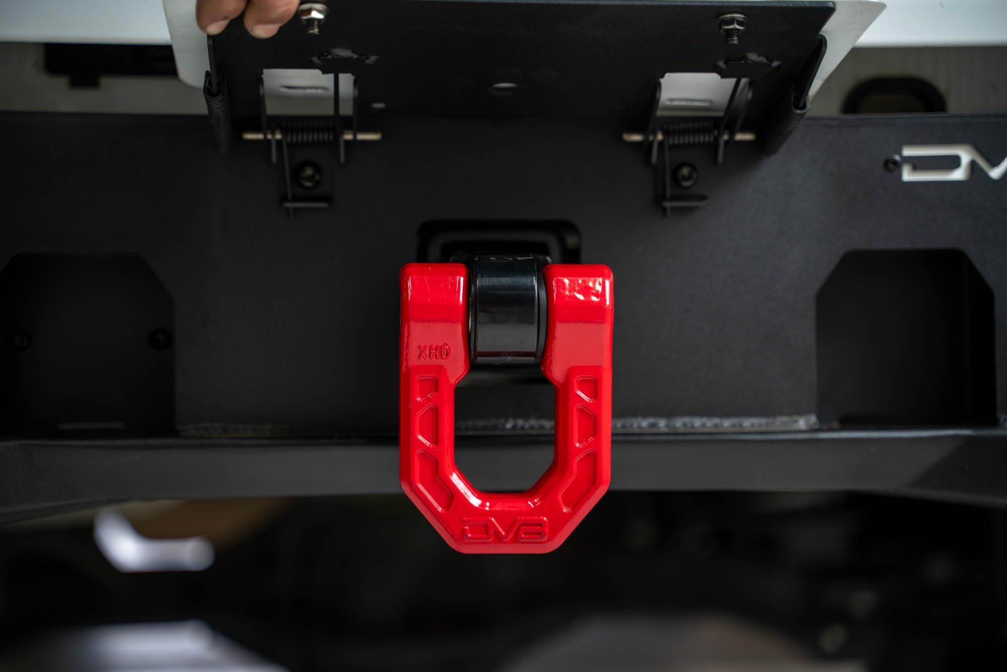 MTO Series Rear Bumper DV8 Offroad for the 2020-2025 Jeep Gladiator JT | Bumper Extends Only 2.5” From Rear of the Truck (Not Including D-Ring Mounts) | (MTO Series Accessory Hitch)