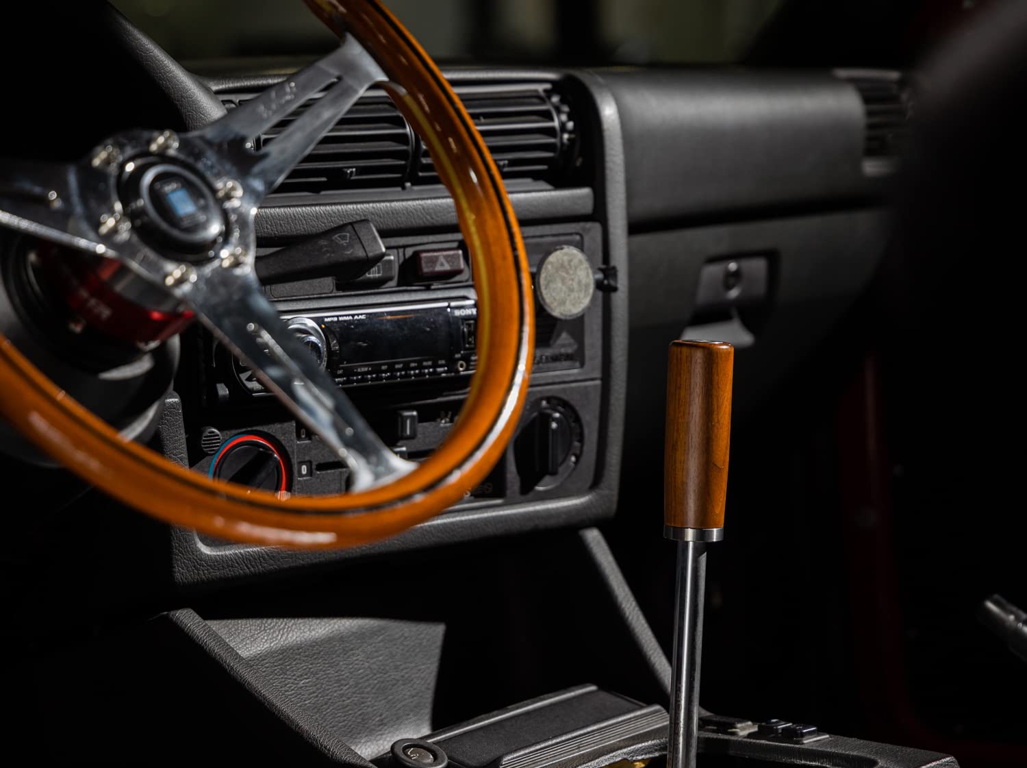 Mishimoto Wood Tall Steel Core Shift Knob, Walnut Wood