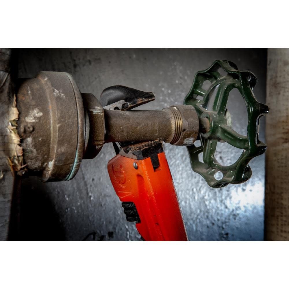 Crescent K9 Jaw Cast Iron Pipe Wrench - Hand Tool for Home Improvement, Mechanic, Plumbing & Repair - 14" - CIPW14