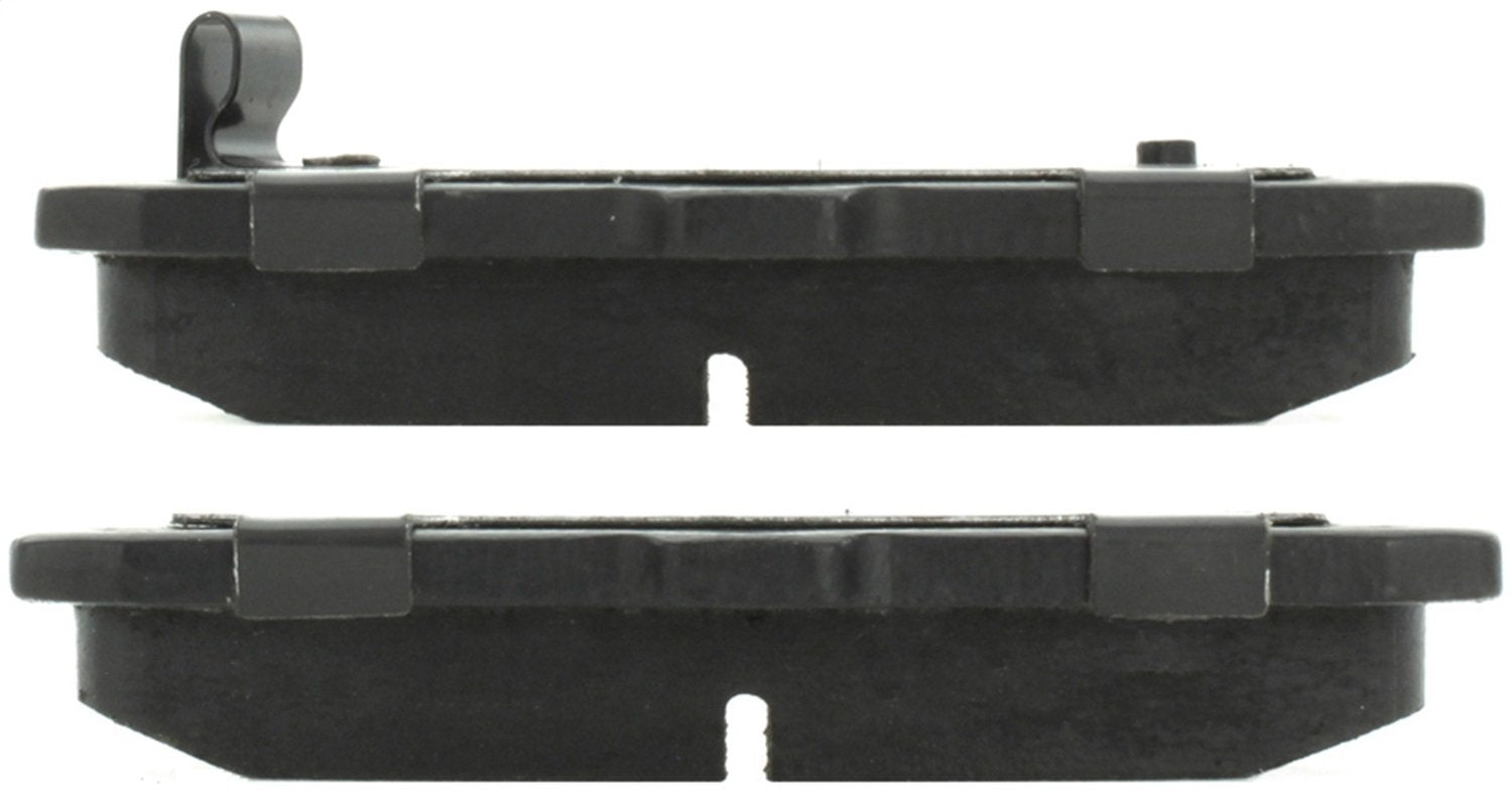 Rear StopTech 308.08230 Brake Pads with Shims and Hardware Street