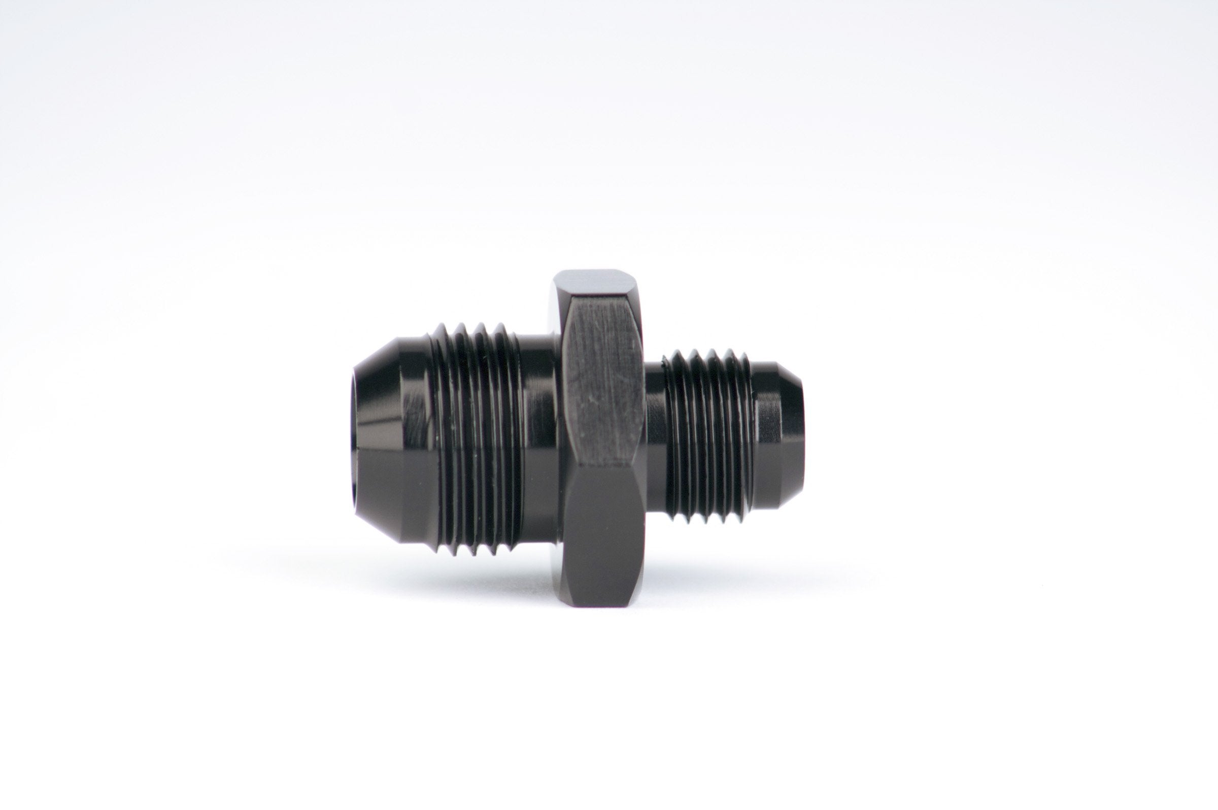 AN-06 / AN-08 Male Flare Union Reducer Fitting Aeromotive 15614
