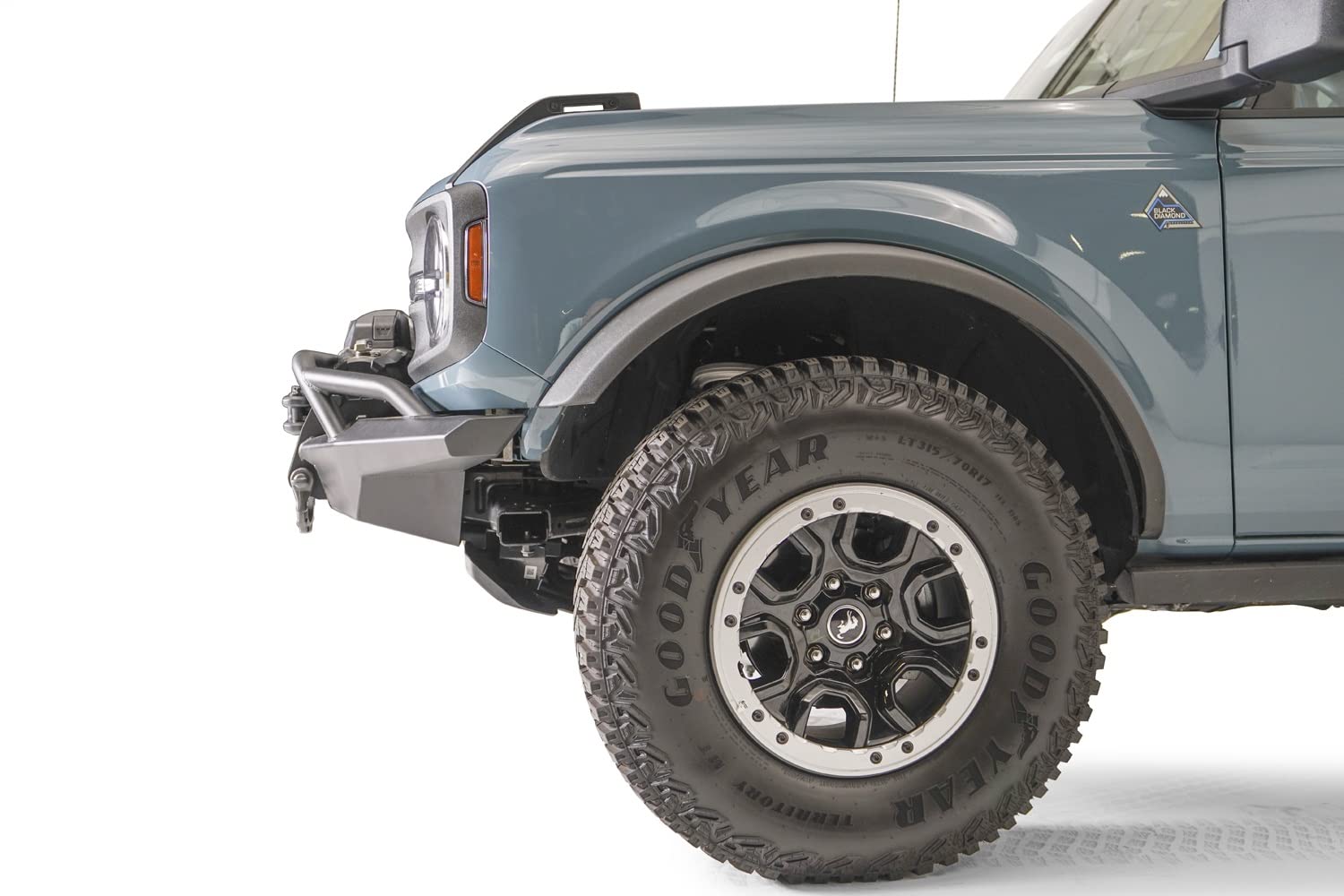 FB21-B5252-1 Fab Fours Inc. Front Replacement Bumper fits Ford Bronco