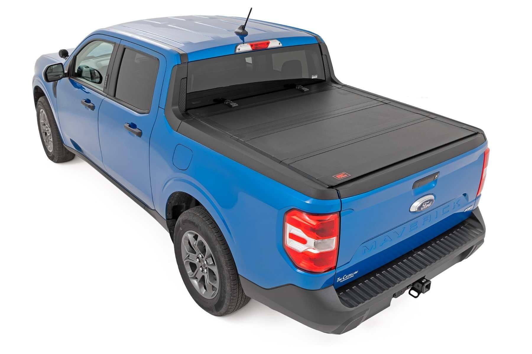 Rough Country Hard Tonneau Cover Tri-Fold for Ford Maverick (2022-2025) - Aluminum Flip-Up Folding Bed Cover, Fits 4'6 (54.4") Bed