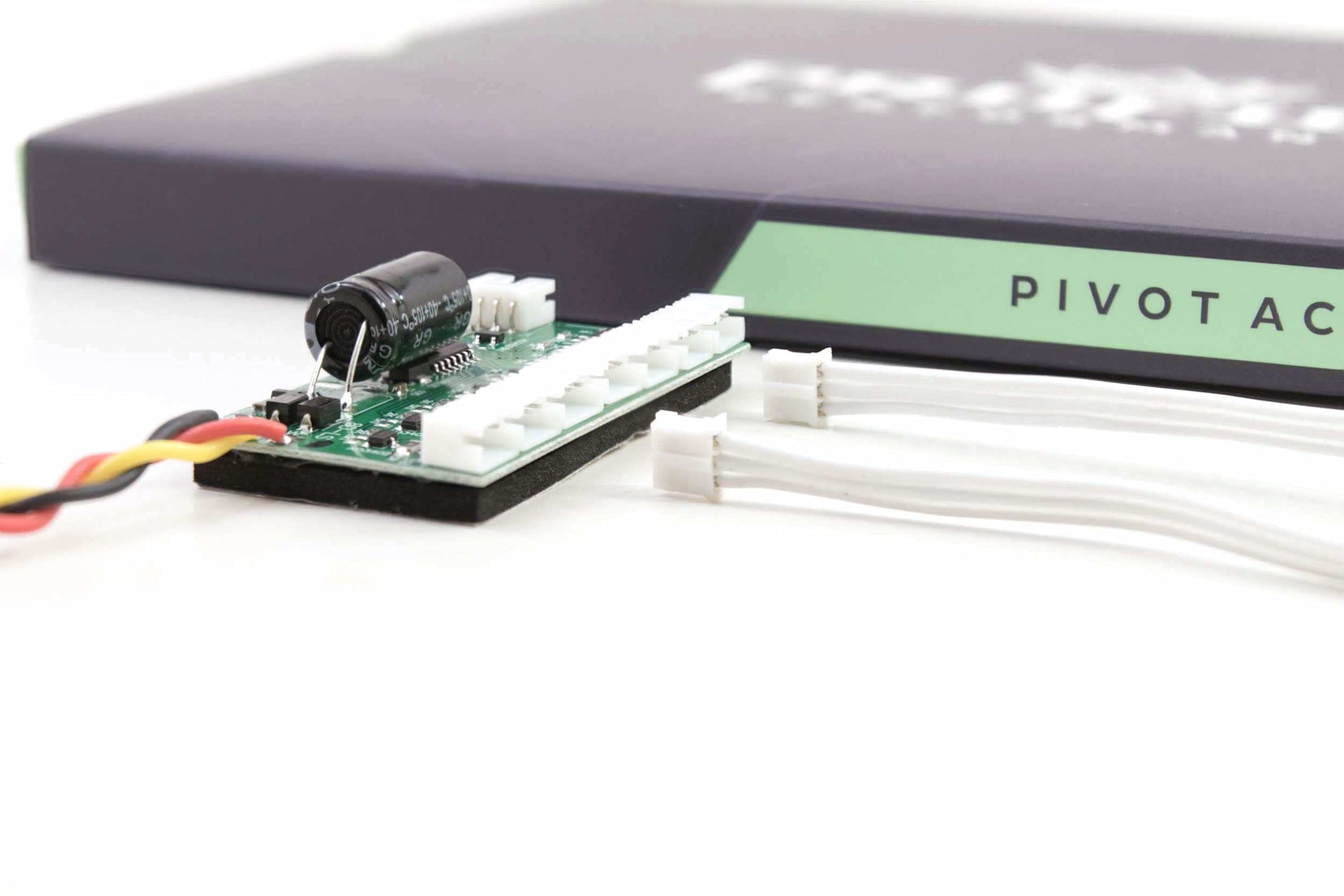 Performance Profile Pivot, (4 pc) Sequential Switchback, White & Amber Chips on Aluminum Board (1x LED163)