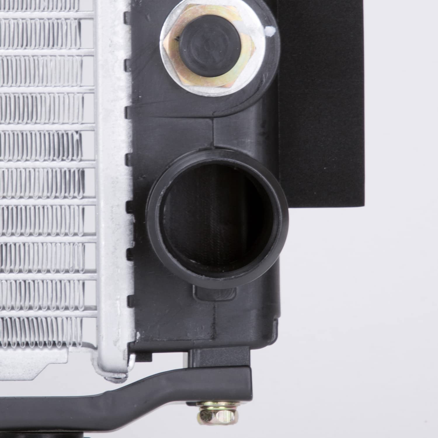Replacement TYC 2962 Radiator for Kia Sorento