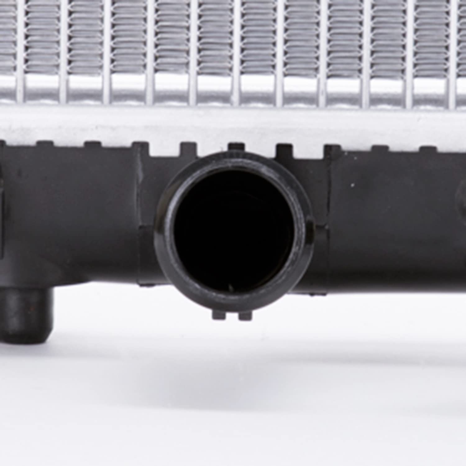 Radiator TYC 2377 Compatible with 2001-2003 Toyota Highlander