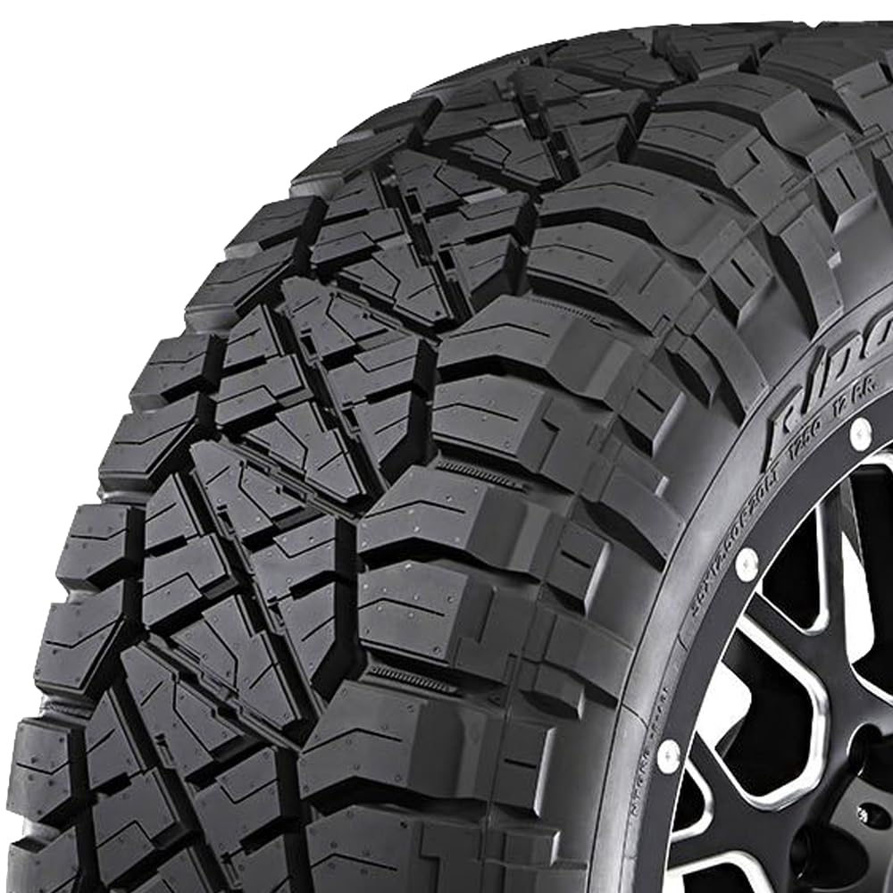 LT325/60R18 Nitto 124/121Q E/10 RIDGE GRAPPLER BW
