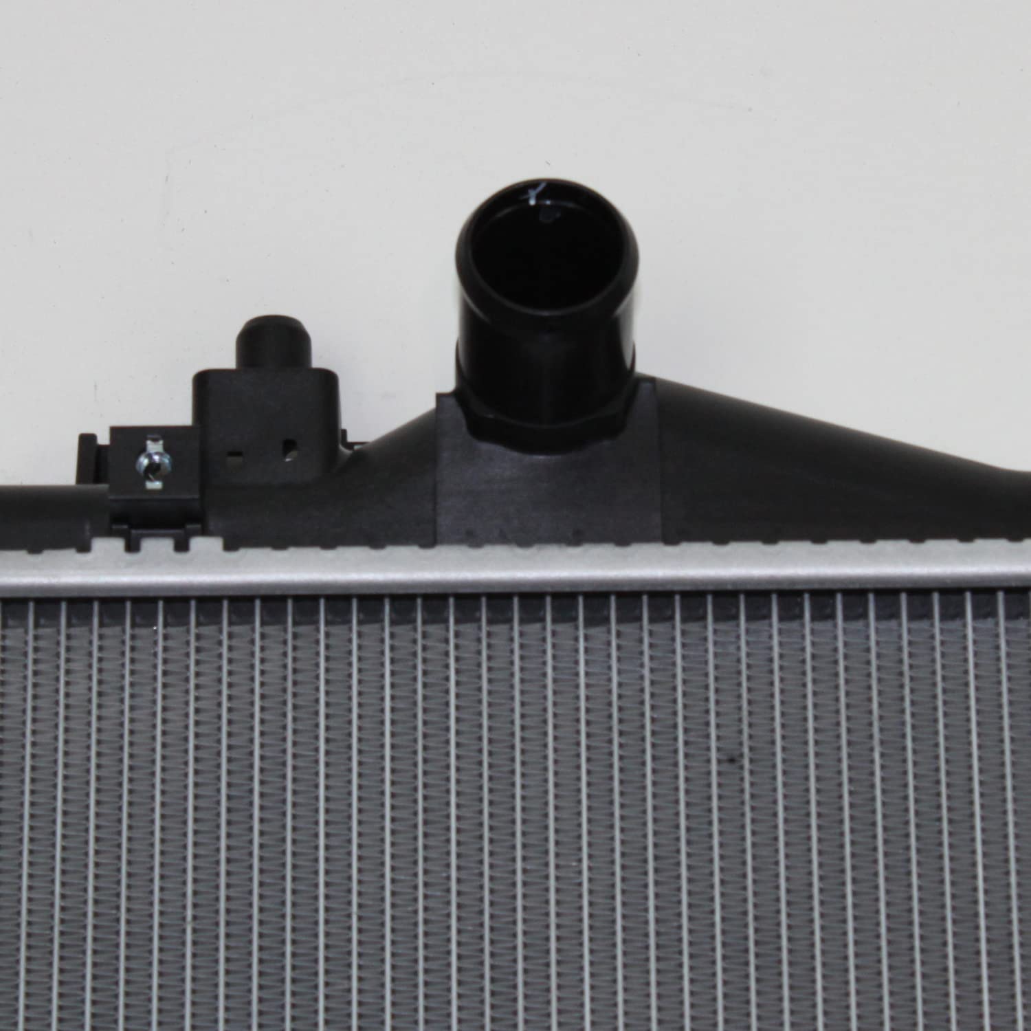 Radiator TYC 13136 Compatible with 2009-2012 Suzuki Grand Vitara