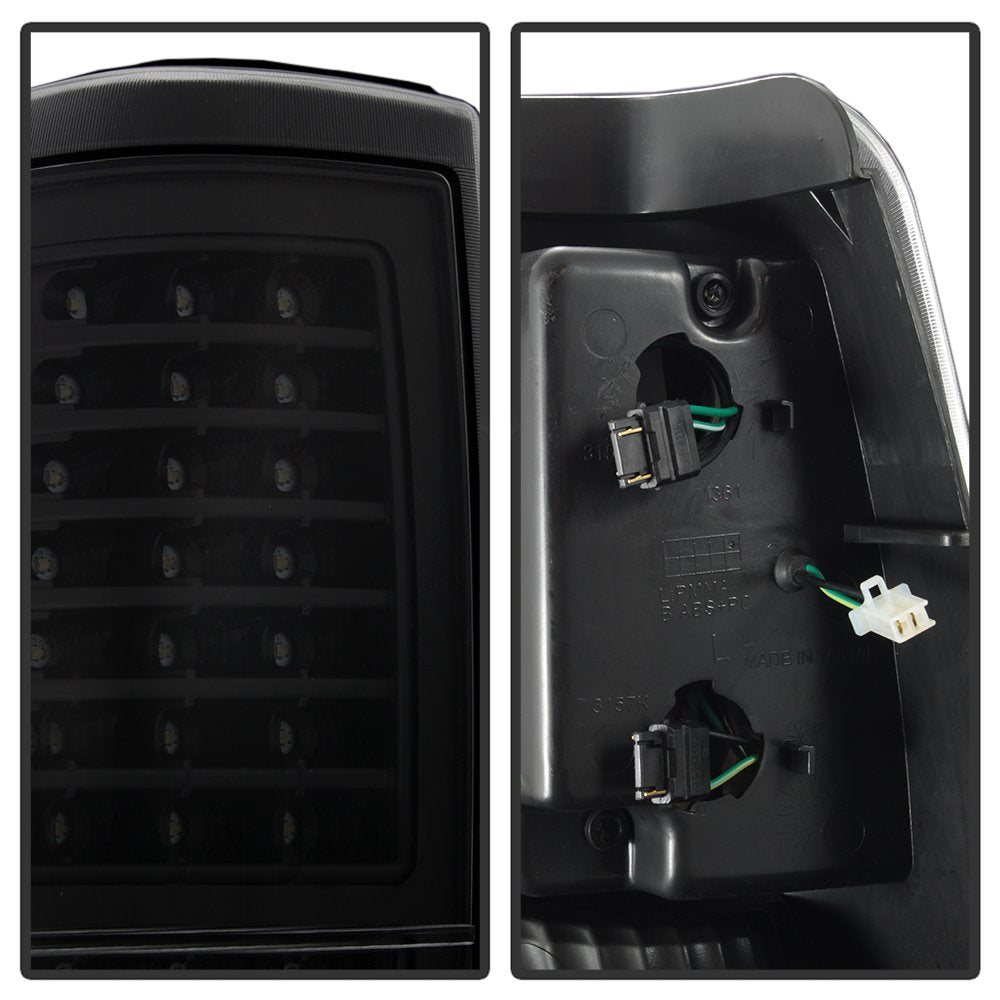 Volkswagen Jetta 11-18 Spyder (OE) Passenger Side Halogen Headlig