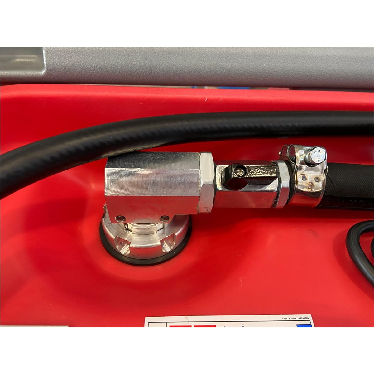 JDI-AGT40 JohnDow Industries 40-Gallon Low-Profile Gasoline Carrytank