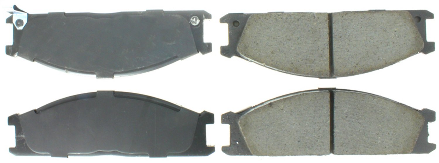 Front StopTech 308.03330 Brake Pads with Shims and Hardware Street