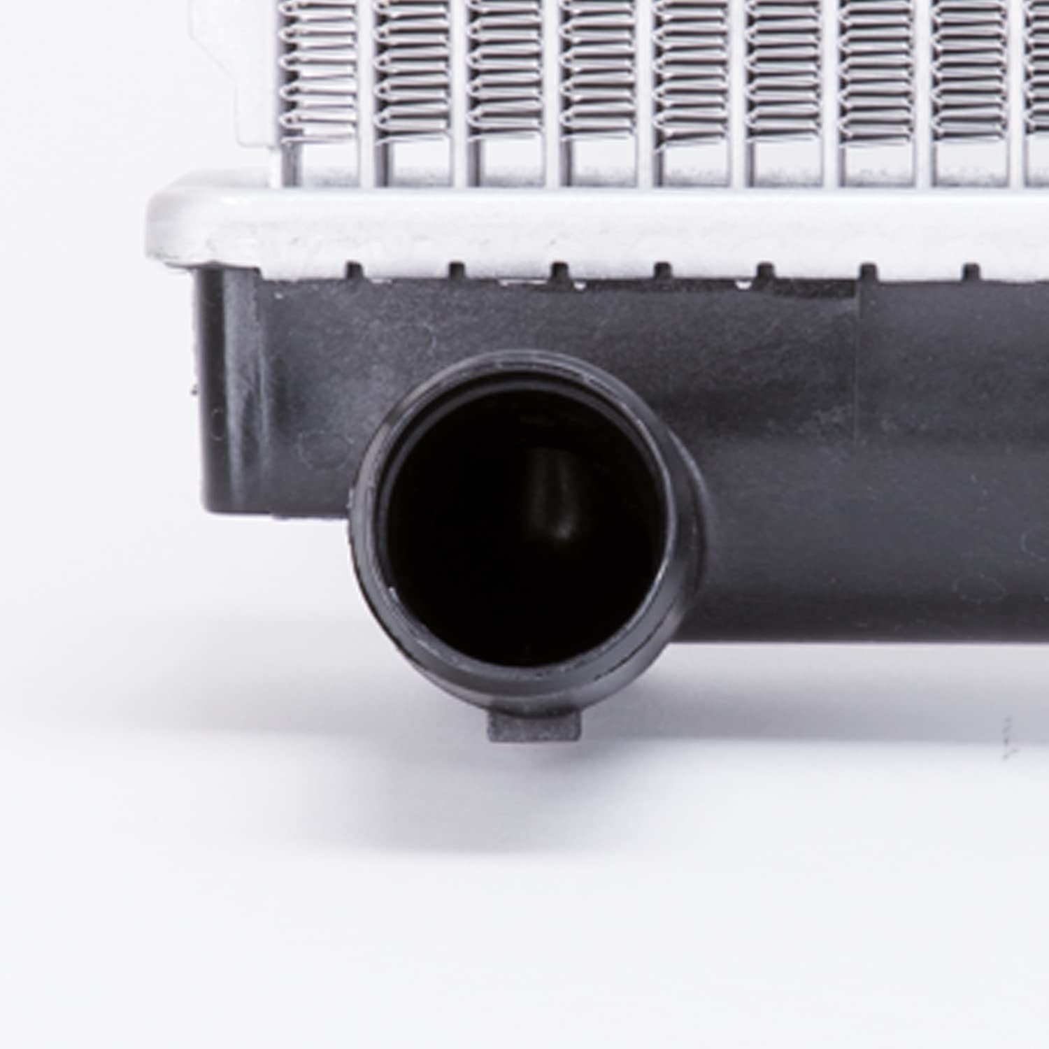 Radiator TYC Compatible with 2005-2016 Nissan Frontier
