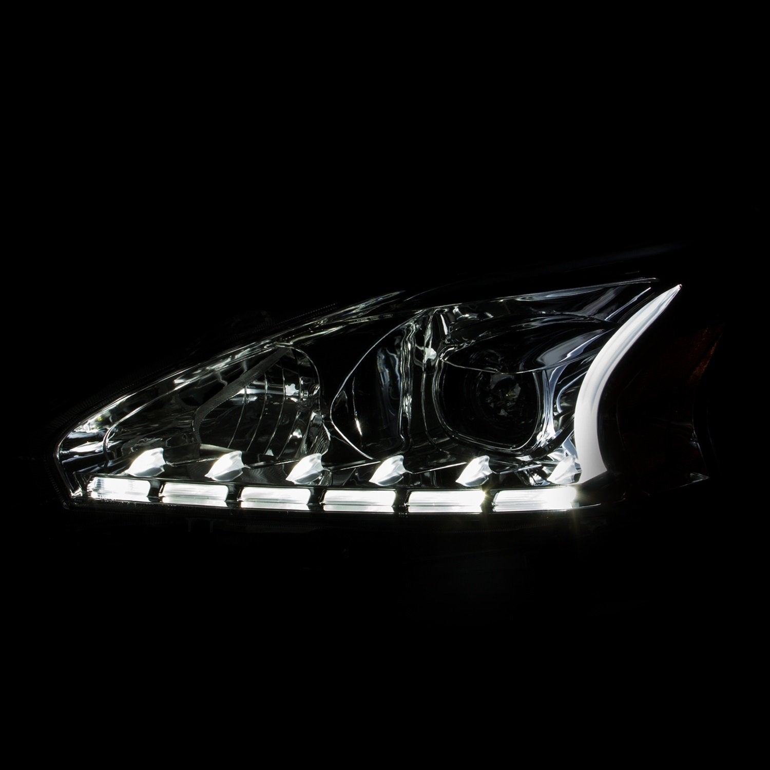 Nissan Altima Anzo USA 121501 13-14 4DR Projector Headlights Chrome Plank Style Design