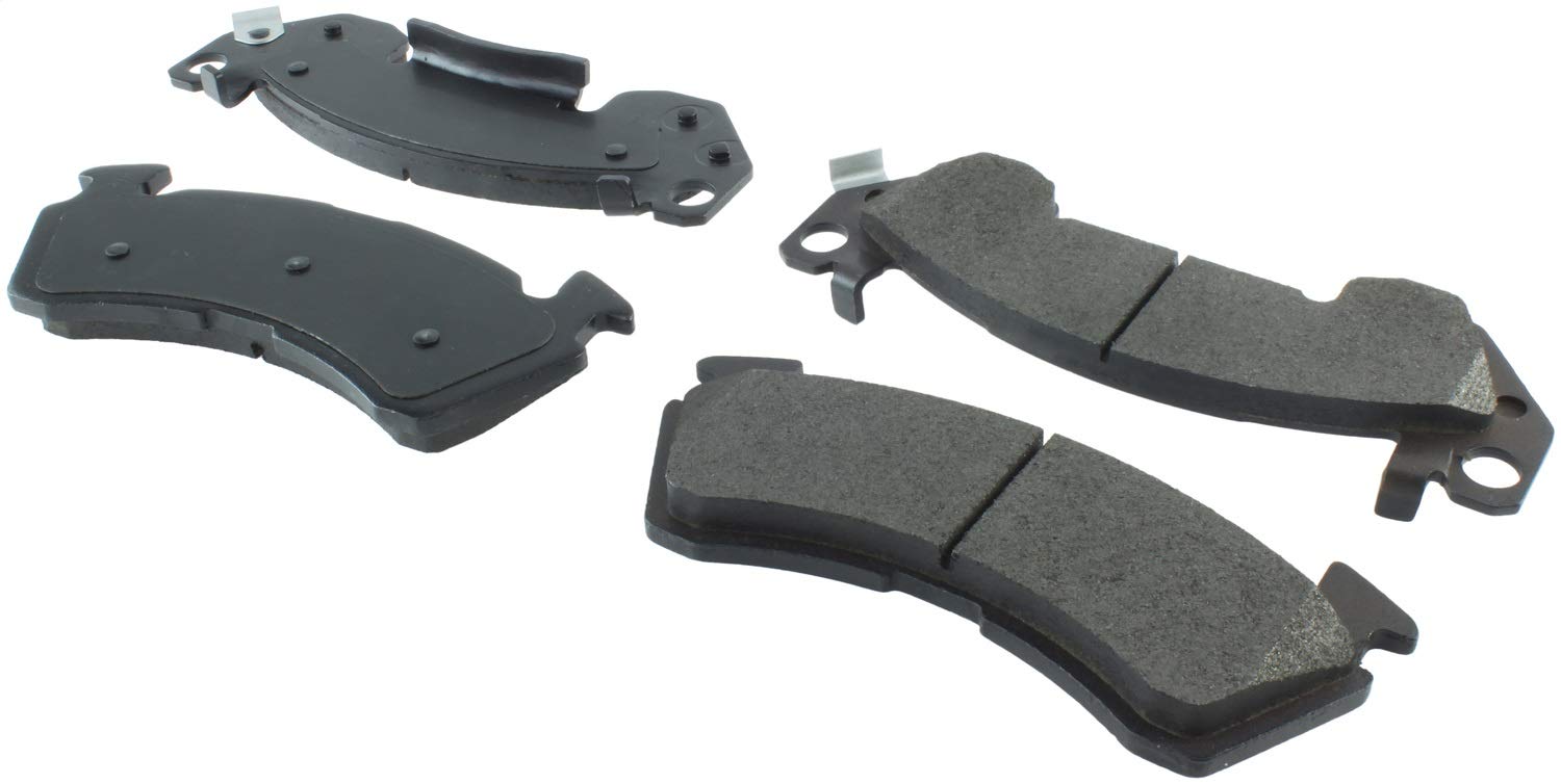 Front StopTech 308.06140 Brake Pads with Shims Street