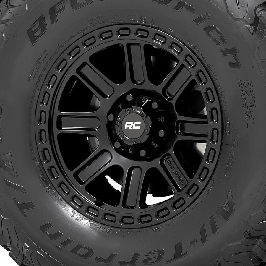 84 Series Rough Country Wheel - 18 x 8.5, 6x5.5" Bolt Pattern, +0mm Offset, Gloss Black, 8-Spoke, Rugged One-Piece Aluminum Rim with Black Center Cap