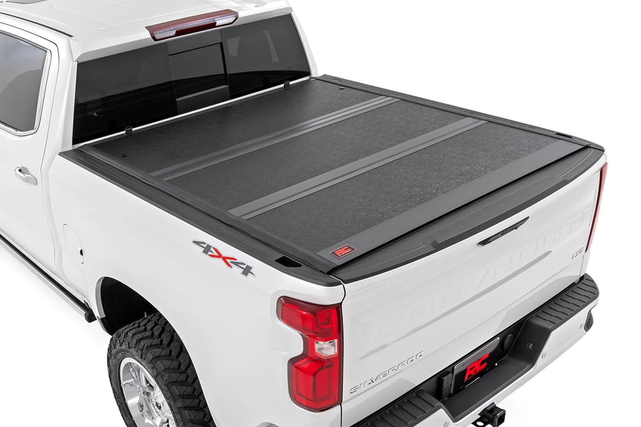 Rough Country Tonneau Cover Hard Tri-Fold for Chevy Silverado & GMC Sierra 1500/2500HD/3500HD (2014-2019) - Low-Profile Truck Bed Cover, Fits 6'7 Bed w/Rail Caps