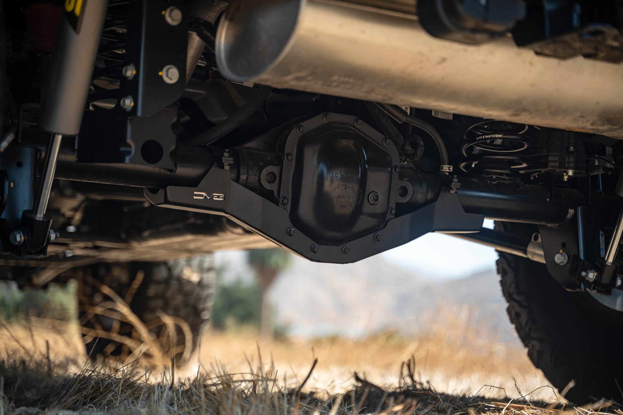 Rear D44 Differential Skid Plate DV8 Offroad for 2018-2025 Jeep Wrangler JL & 2020-2025 Gladiator JT | Protects Your Rear Differential | Assists in Gliding Over Obstacles | Fully Bolt-On | 5mm Steel