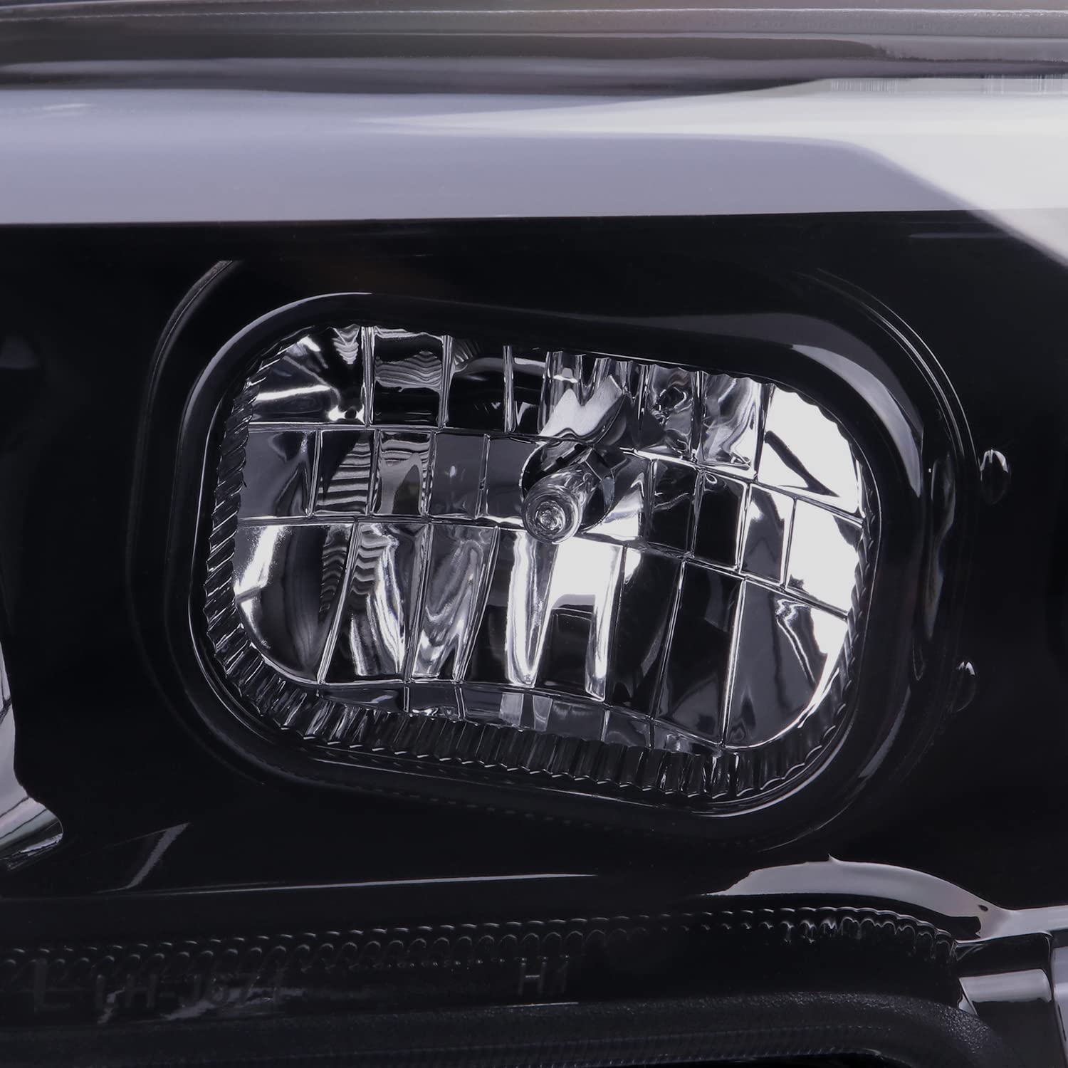 Black Smoke SPEC-D TUNING Projector Headlights w/Switchback LED Tube Signal Compatible with 2016-2023 Toyota Tacoma, Left + Right Pair Headlamp Assembly