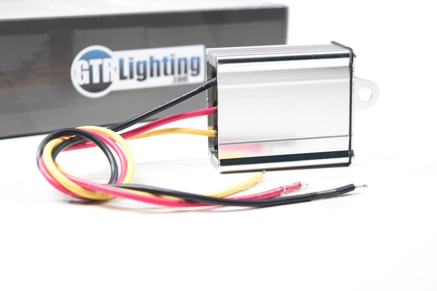 LED Flasher GTR Lighting, F1-Style Strobing Module, Universal Upgrade for Brake Lights & Tail Lights, Simple and Effective Safety Upgrade, (1x GTR.LED010)