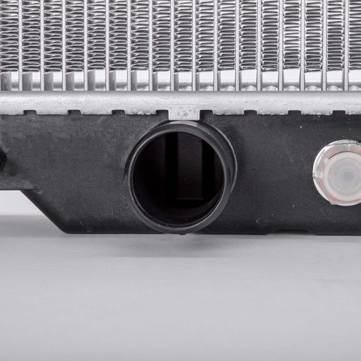 Radiator TYC 1456 Compatible with 1992-1996 Ford Econoline/Club Wagon