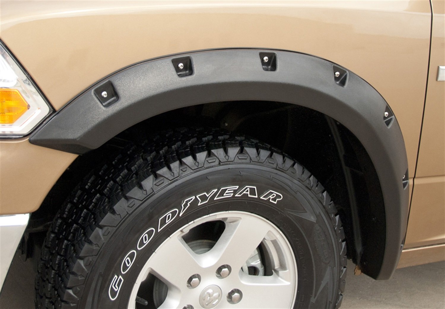 Lund Elite Series RX204S Black Rivet Style Standard Front and Rear Fender Flare - 4 Piece