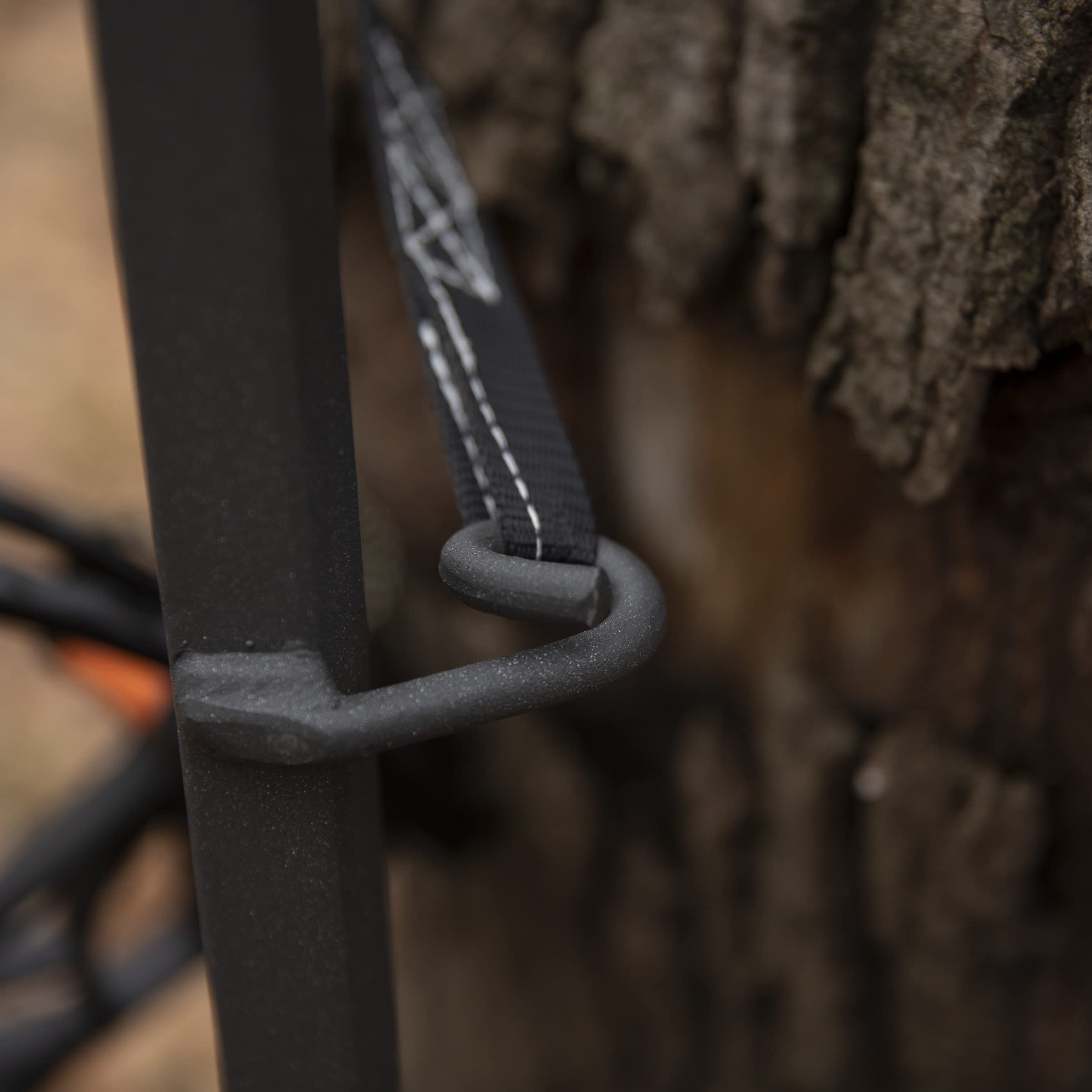 Big Foot™ Grip Rail Climbing System, Rivers Edge® Wide Steps, Tractionite™ Non-Slip Coating, Noiseless System, RE726