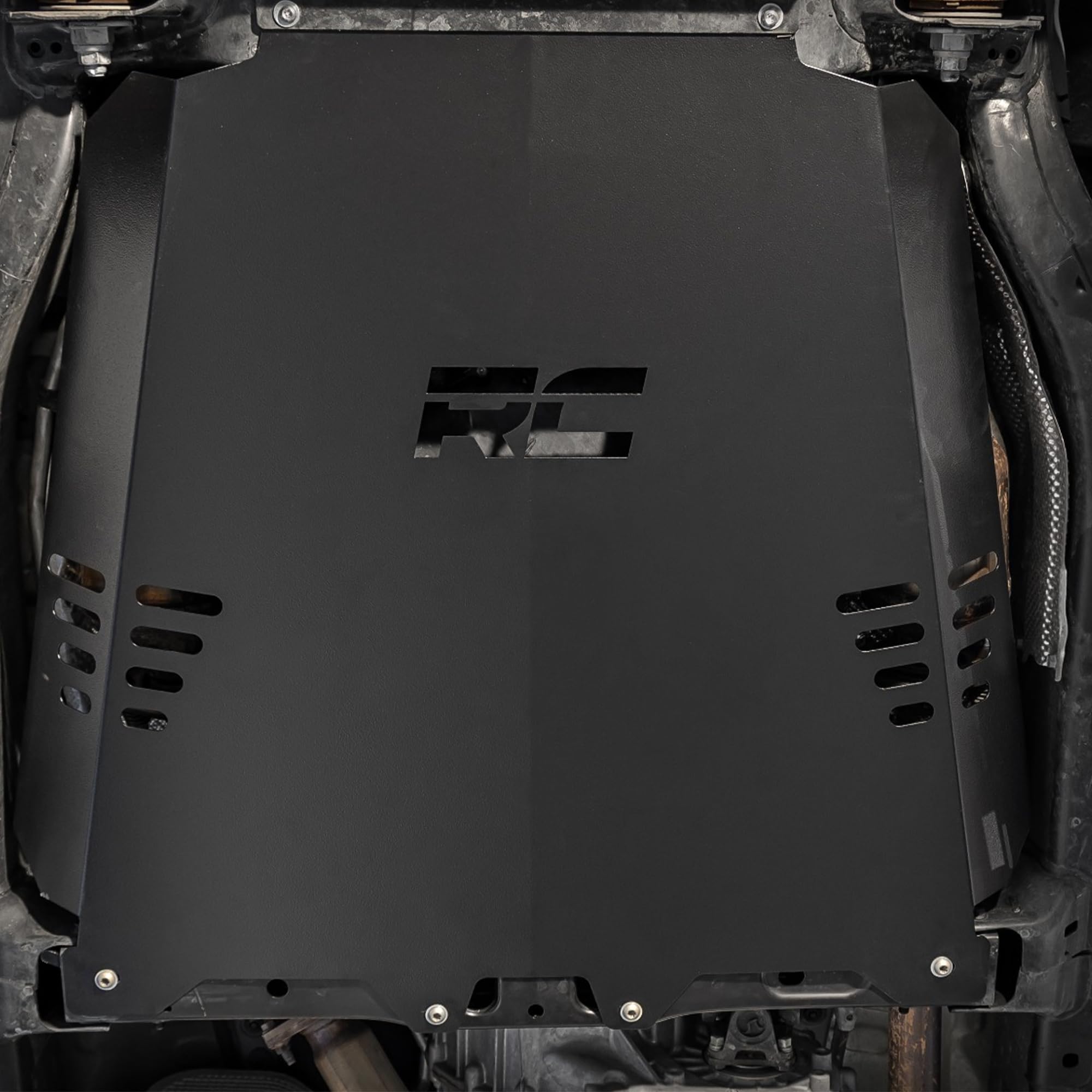 Catalytic Converter Shield Rough Country for Toyota Tundra Hybrid (I-Force Max) 2WD/4WD (2022-2025) - Anti Theft Skid Plate, 14-Gauge Steel, Bolt-On Protection & Powder-Coated Finish