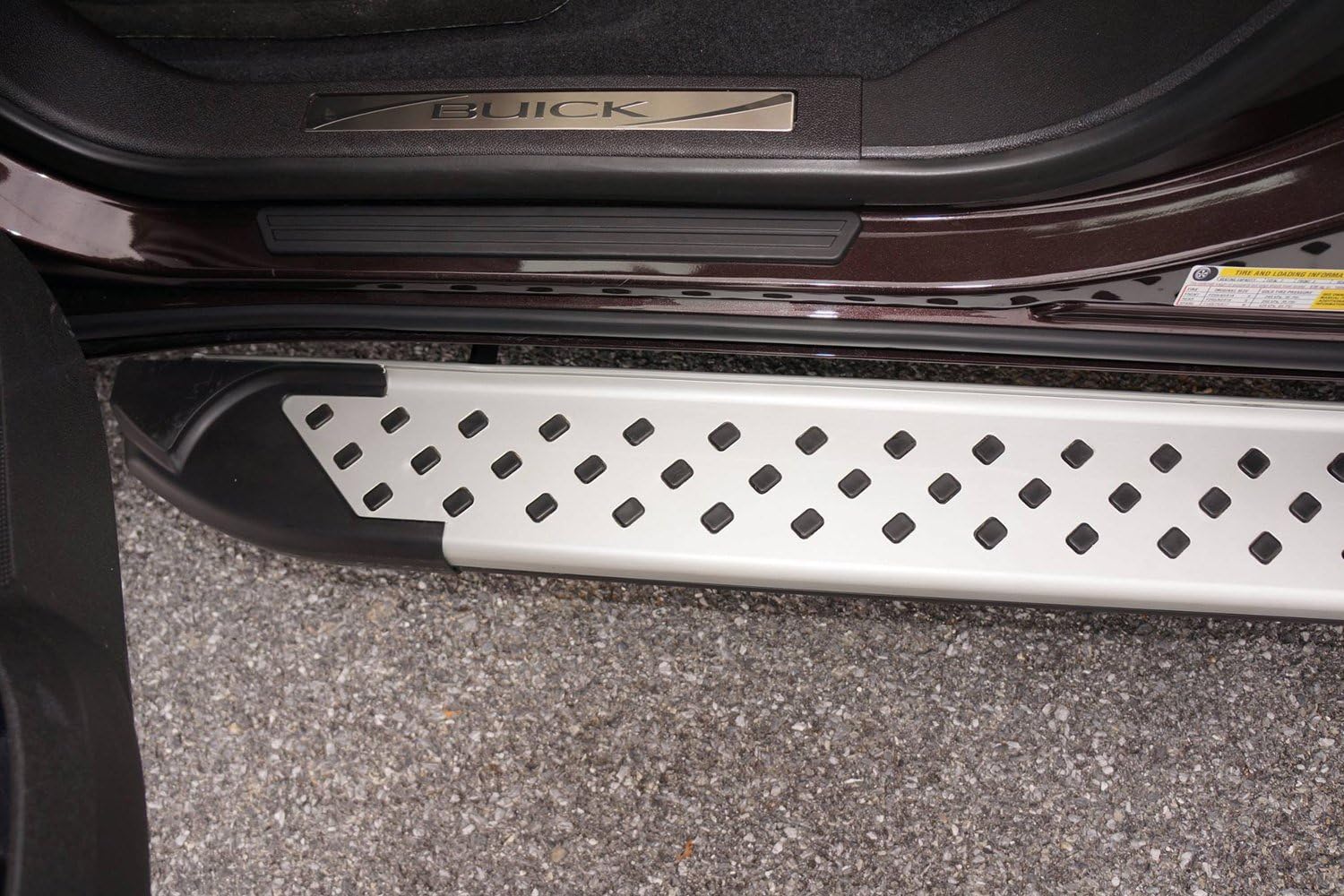 60056418-5.5" Romik RAL Series Silver Running Boards