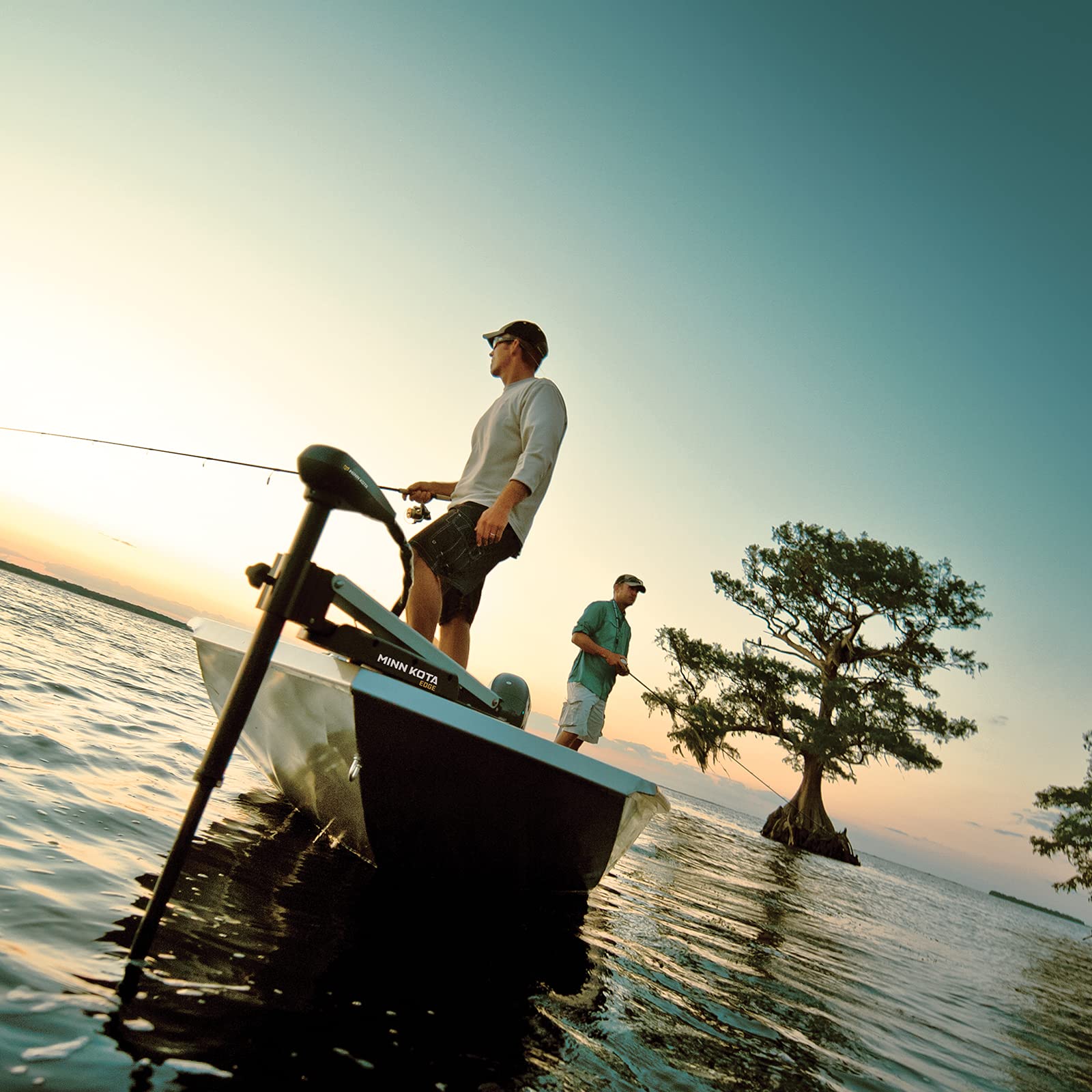 Minn Kota Bow-Mount Edge Electric Trolling Motor with Foot Pedal Control – 45 Lb. Thrust, 45 In. Shaft, Freshwater