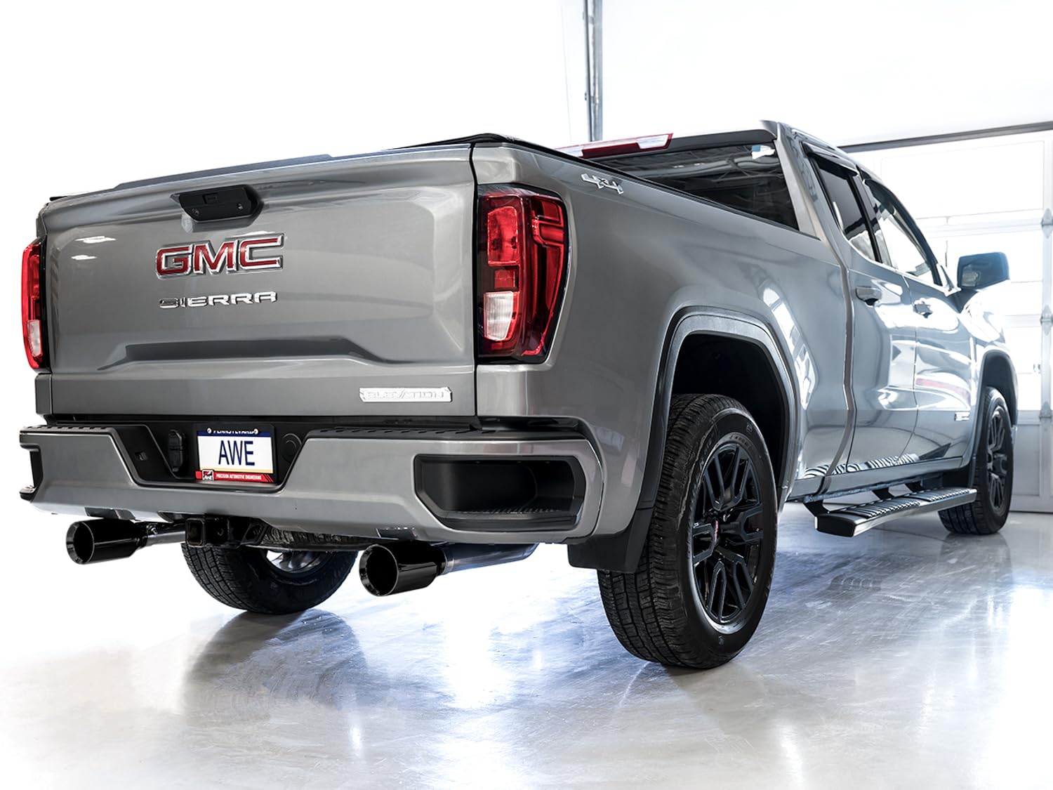 4th Gen GM 1500 AWE Tuning 5.3L 0FG Catback Split Rear Exit (Flat Bumper) - Quad Diamond Tips - 3015-33206
