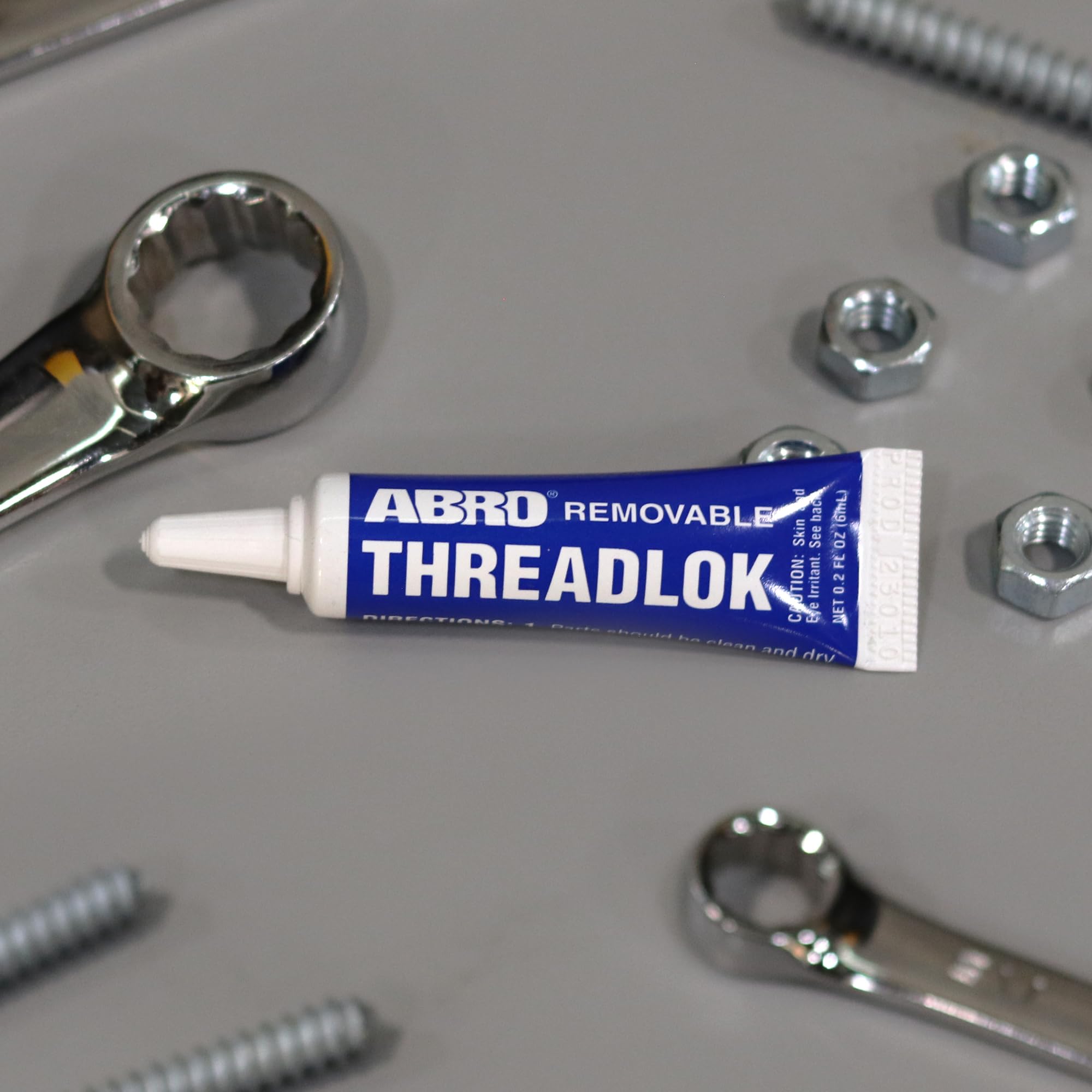Medium Strength ABRO Threadlok Blue Removable, Versatile Thread Locker Sealant, Temperature-Resistant, Removable Thread Locker for Metal Fasteners, Long-Lasting Bond, Threadlocker Blue