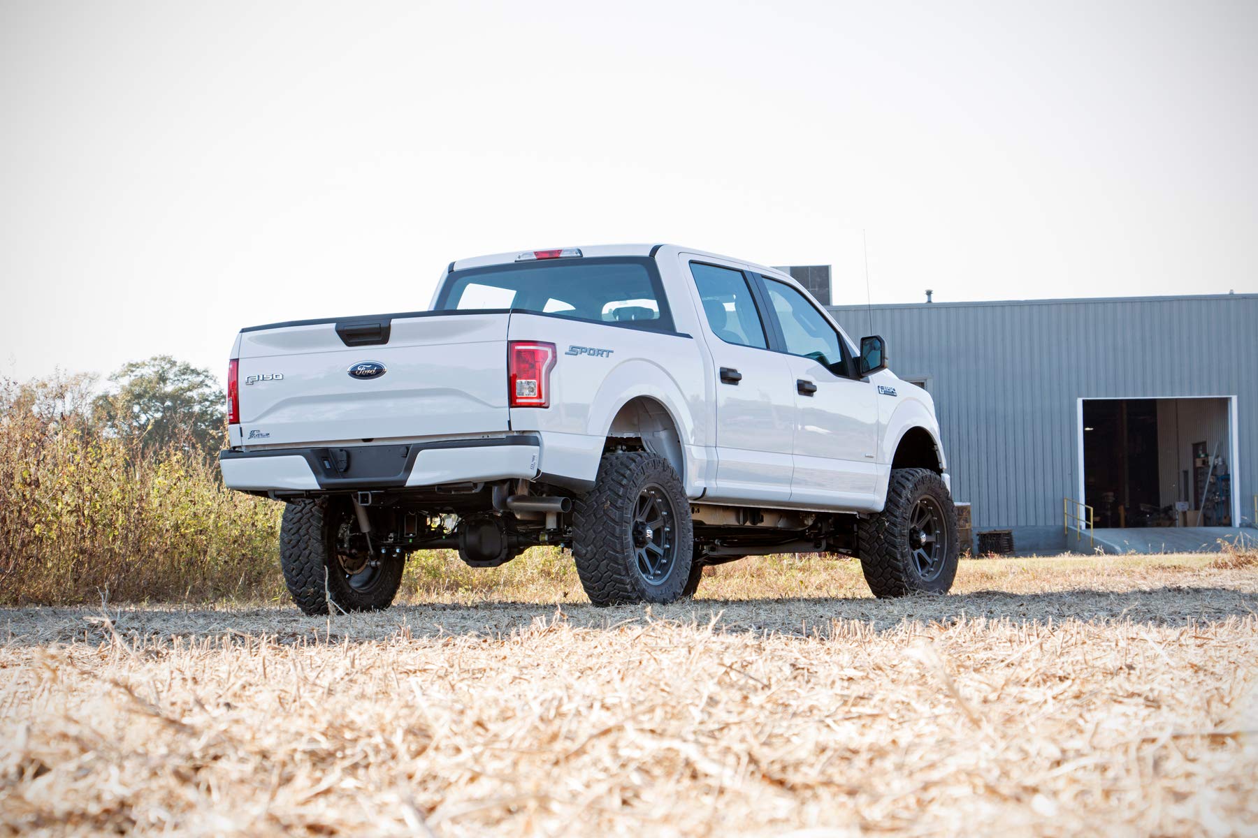 6" Suspension Lift Kit Rough Country for 2011-2014 Ford F-150 2WD - 57330