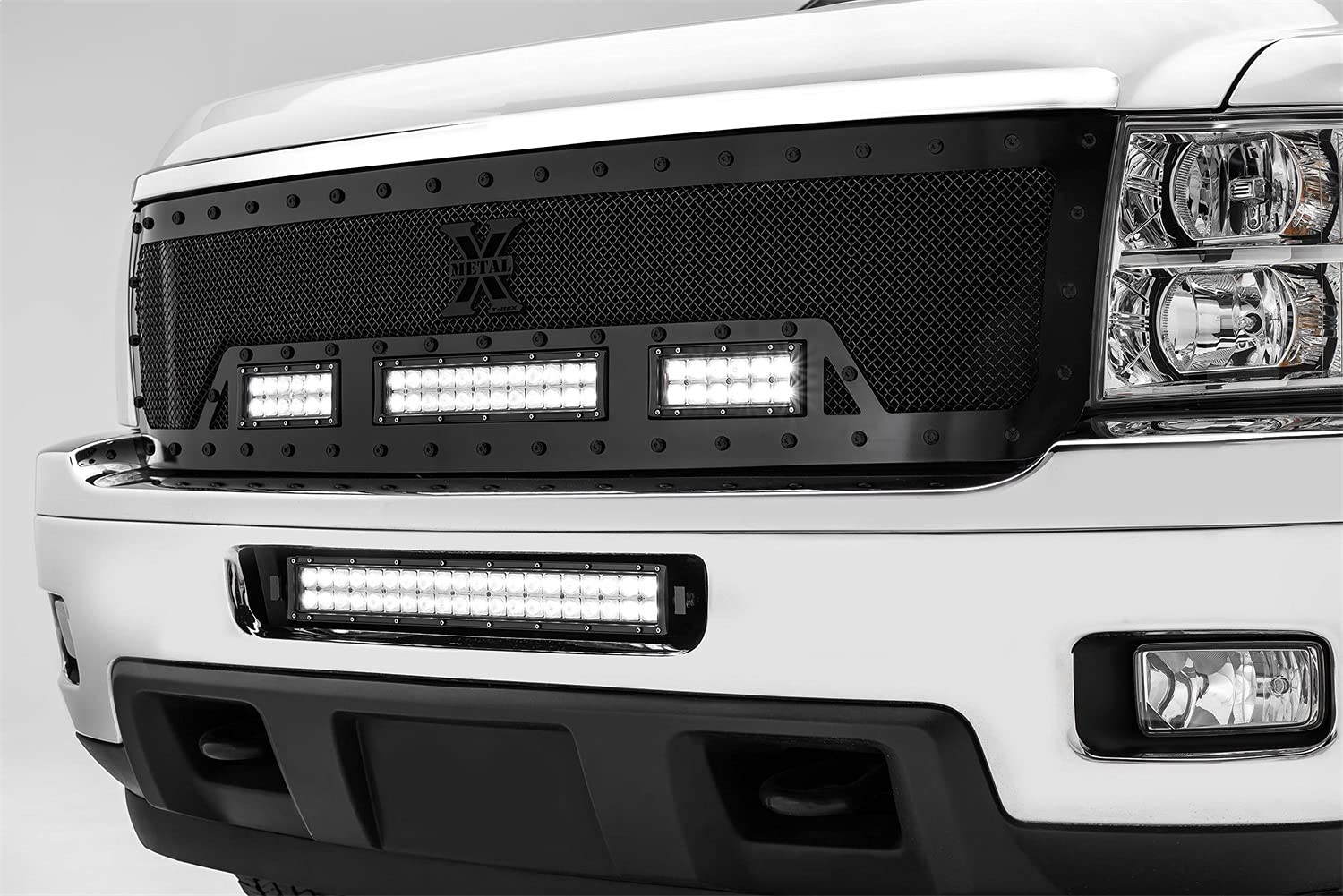 ZROADZ Front Bumper Center LED Kit 2011-2013 Chevrolet Silverado 2500, 3500, Incl. (1) 20 Inch LED Straight Double Row Light Bar - PN #Z321151-KIT