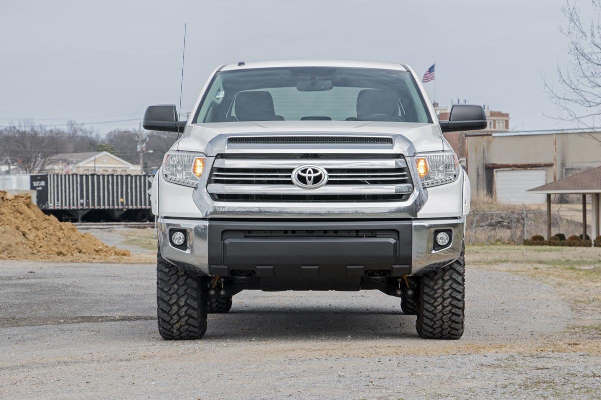 2.5-3" Lift Leveling Kit Rough Country for 2007-2021 Toyota Tundra - 87000
